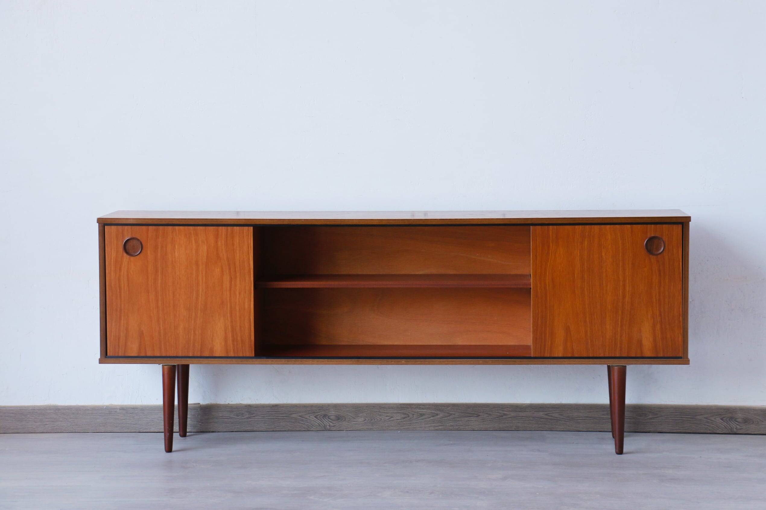 Minimalist teak sideboard – 1960s – England