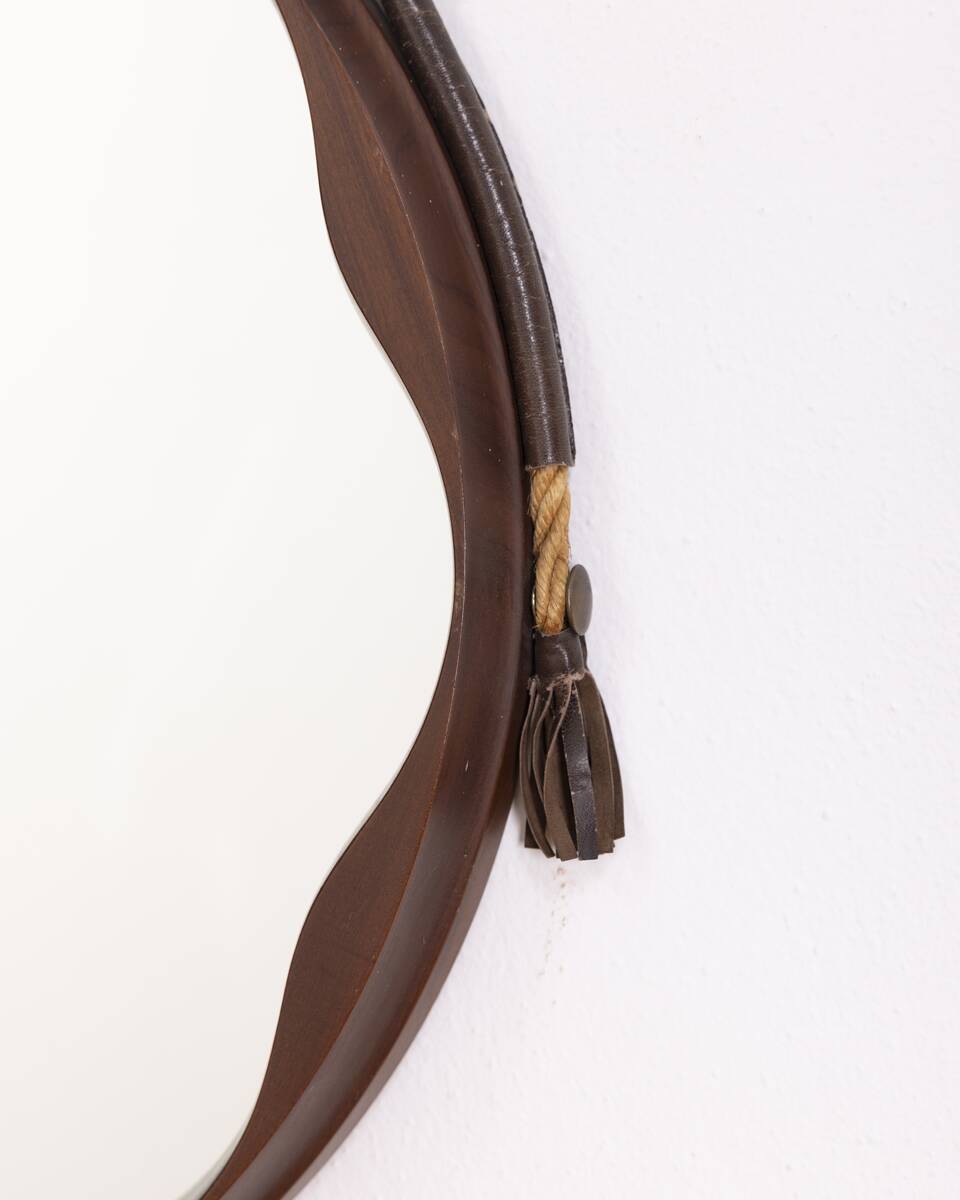 Miroir mural vintage des années 1970 en bois moulé, design italien.