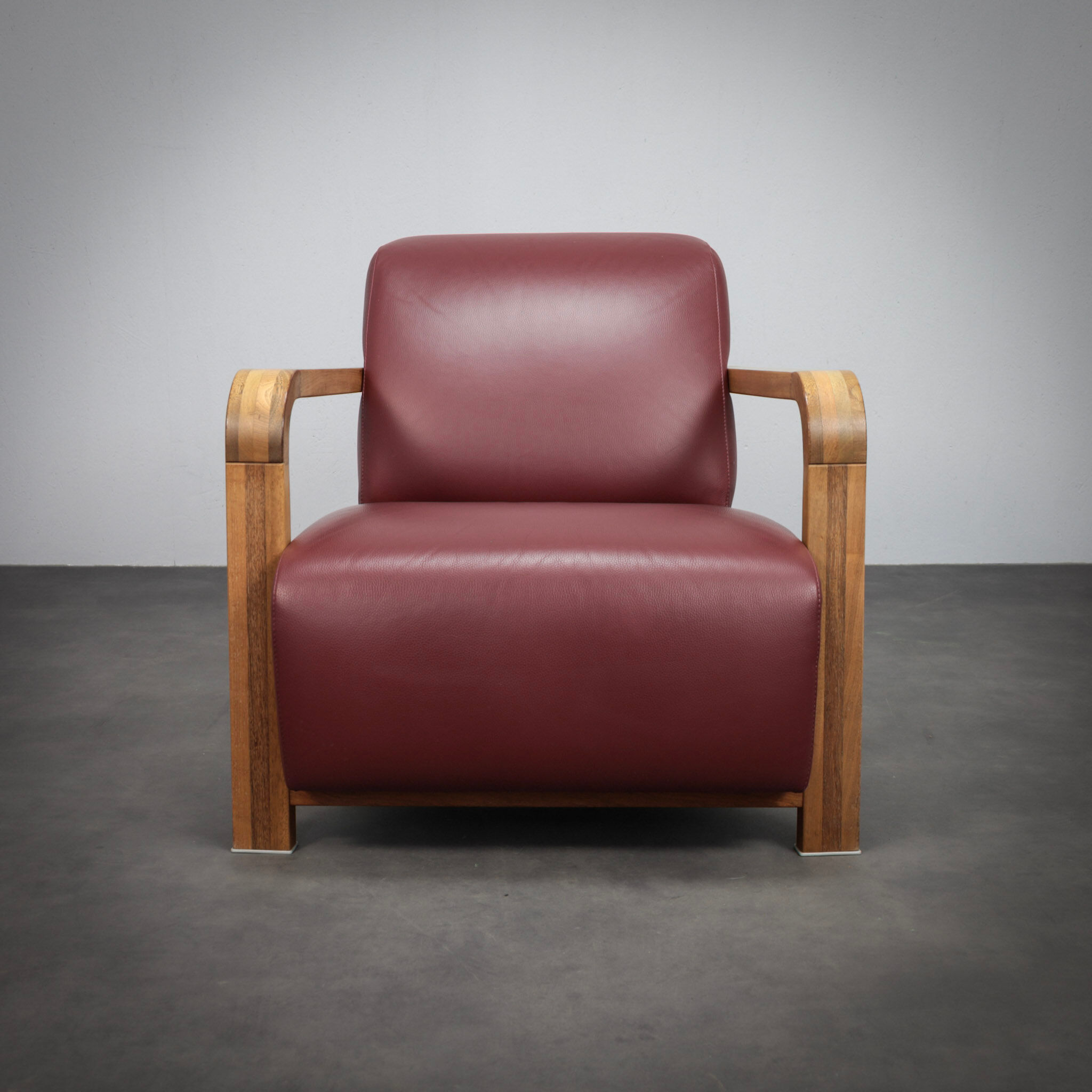 Pair of Hemingway lounge chairs by Hugo de Ruiter, Netherlands, 1990s