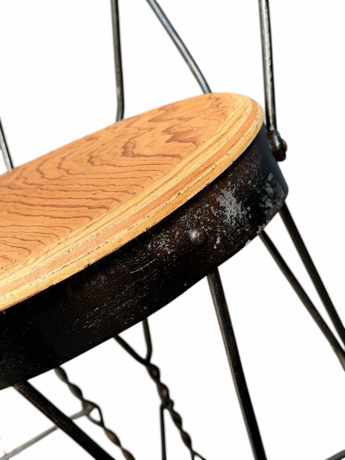 Set of 4 vintage wrought iron chairs from the 1940s.