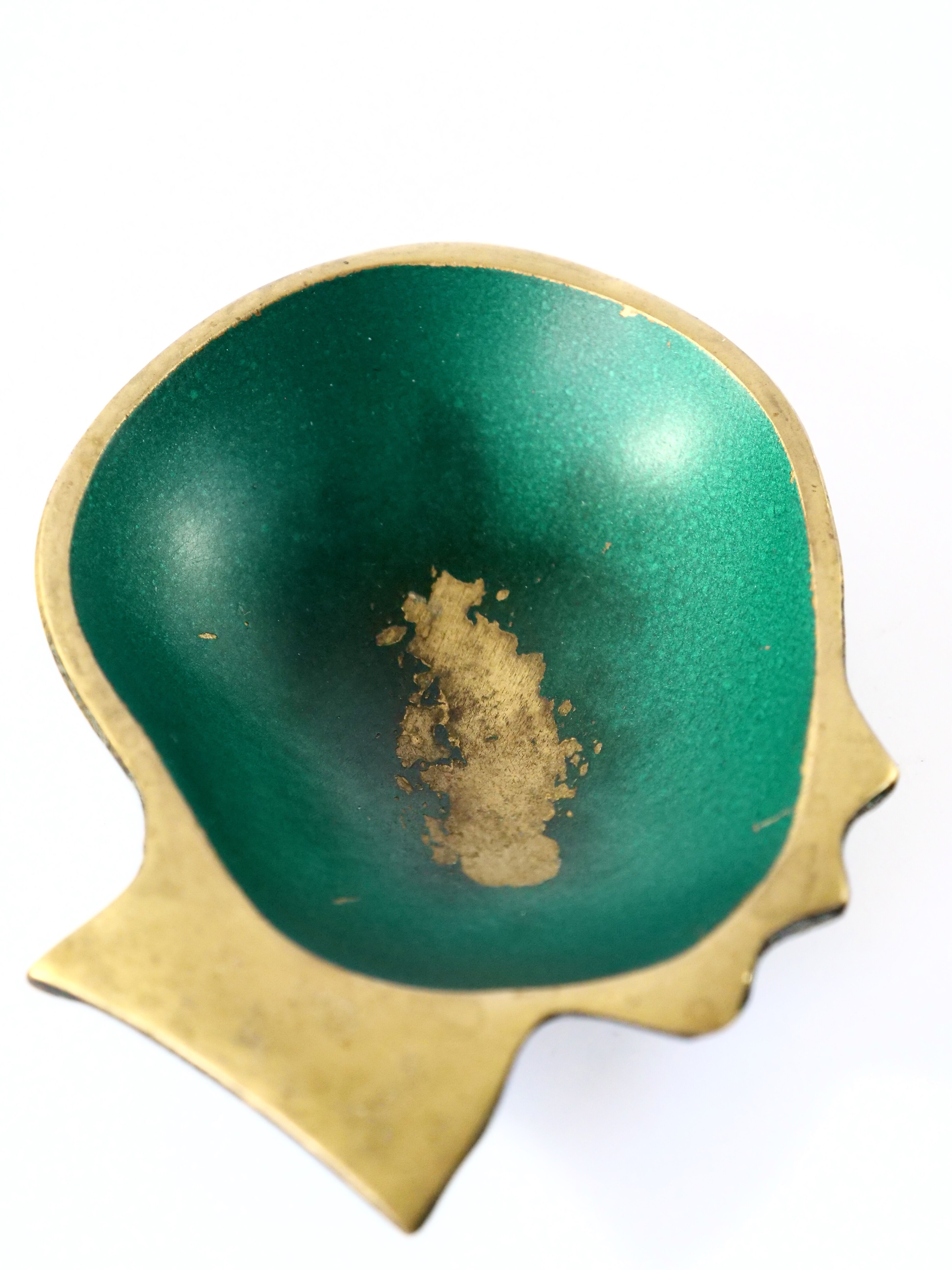Brass catchall in Austrian design from the 1950s.