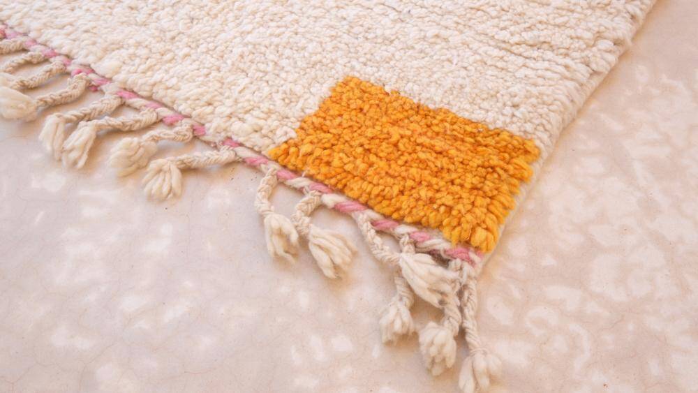 Contemporary Moroccan Rug - 249 x 121 cm