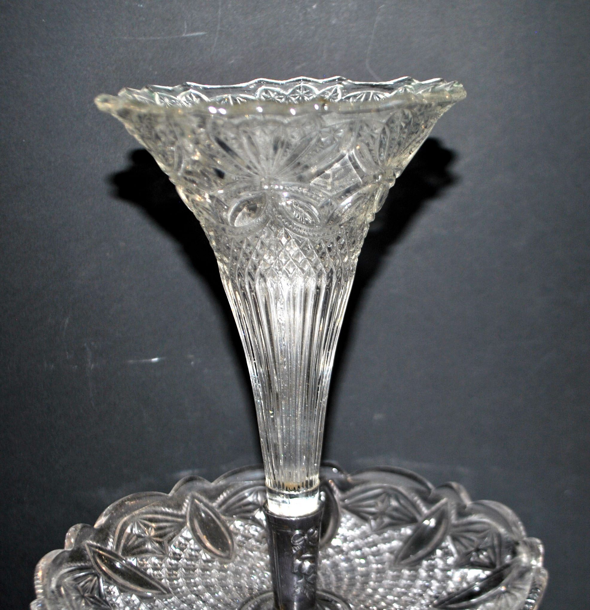 Romantic centrepiece – tulip-shaped glass vase with silver-plated metal from 1900
