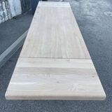 Extendable farmhouse table in solid oak