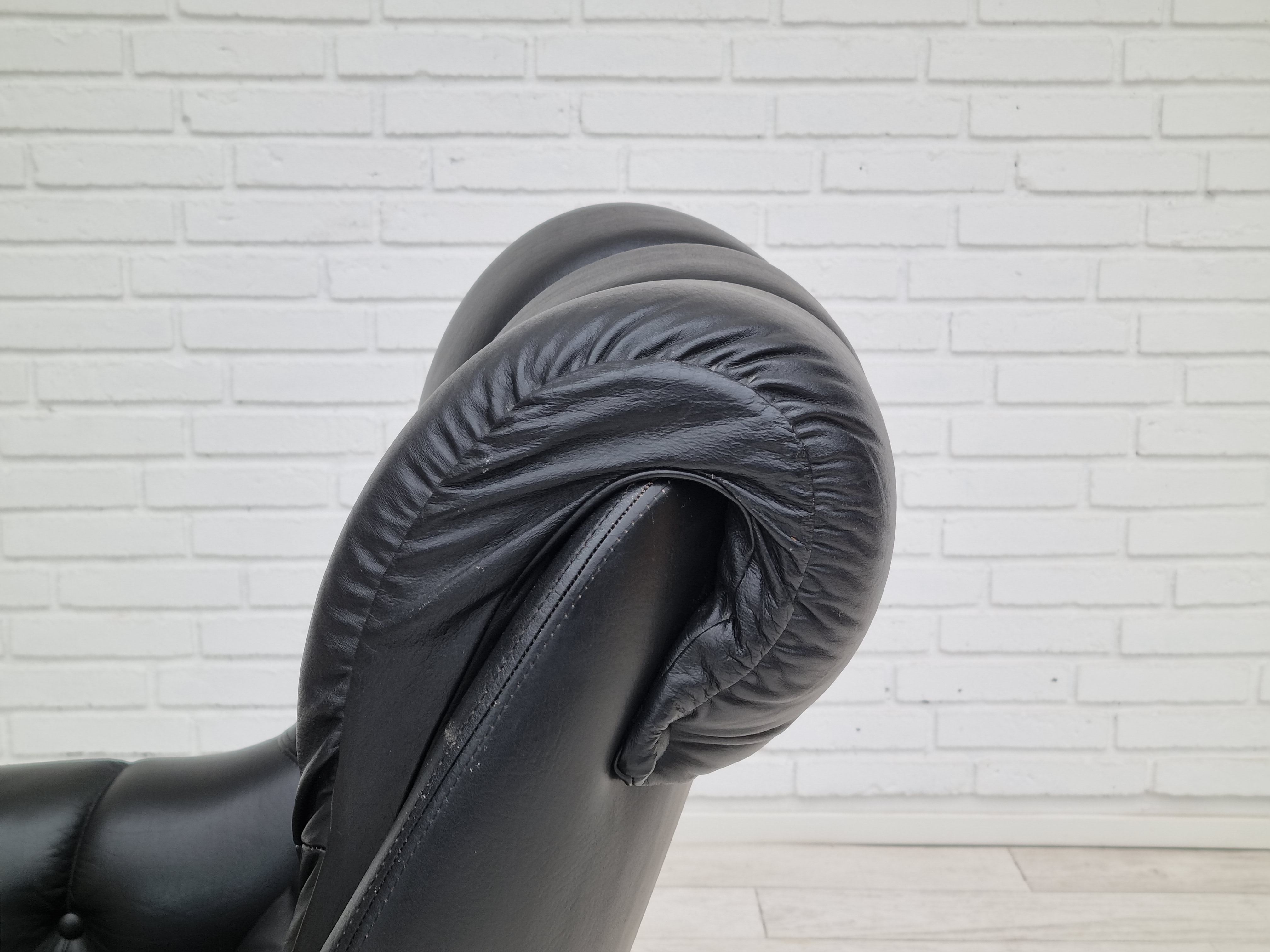 Fauteuil en cuir pivotant danois vintage