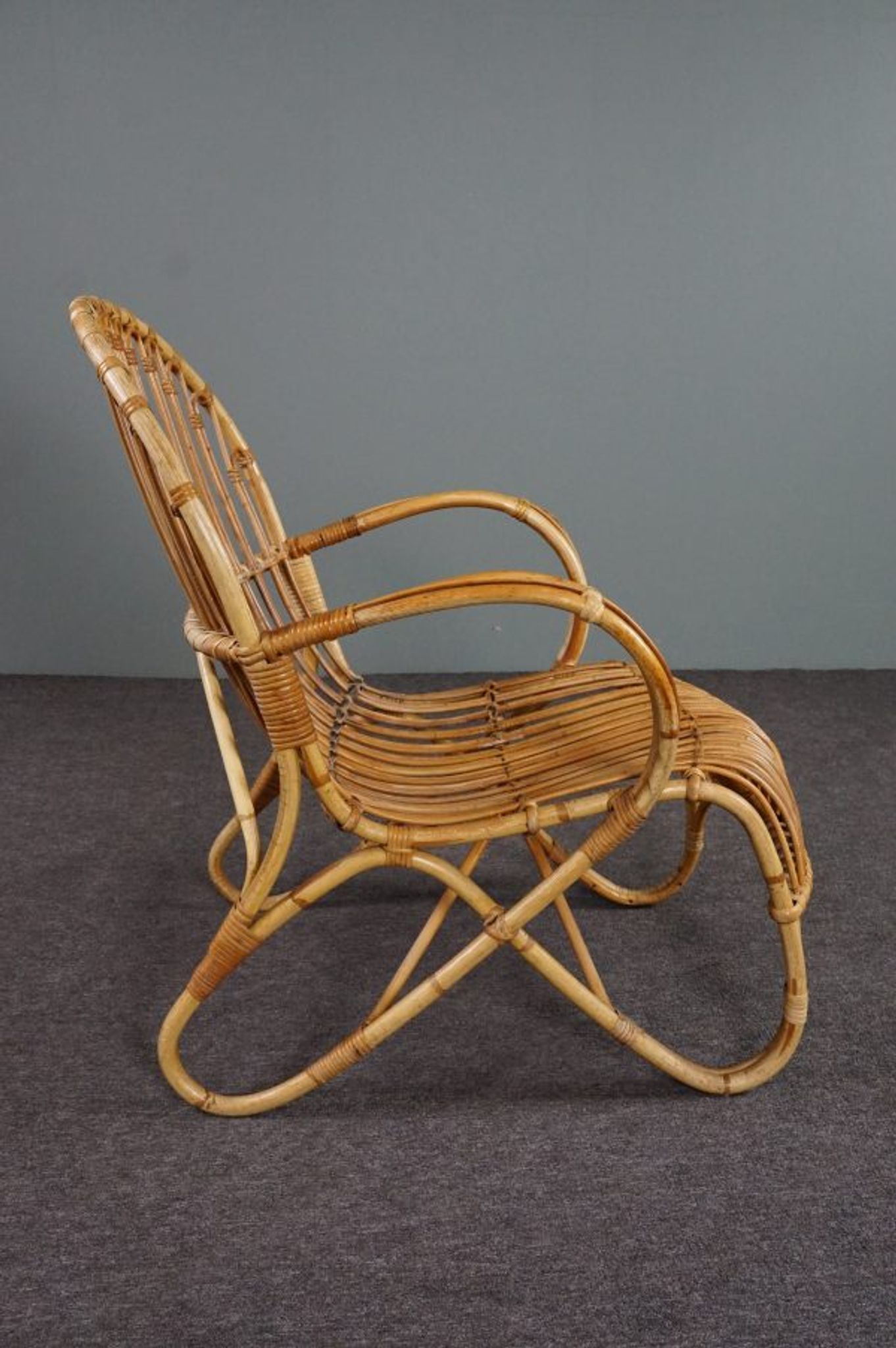 Belse 8 armchair in rattan of Dutch design round back 50s