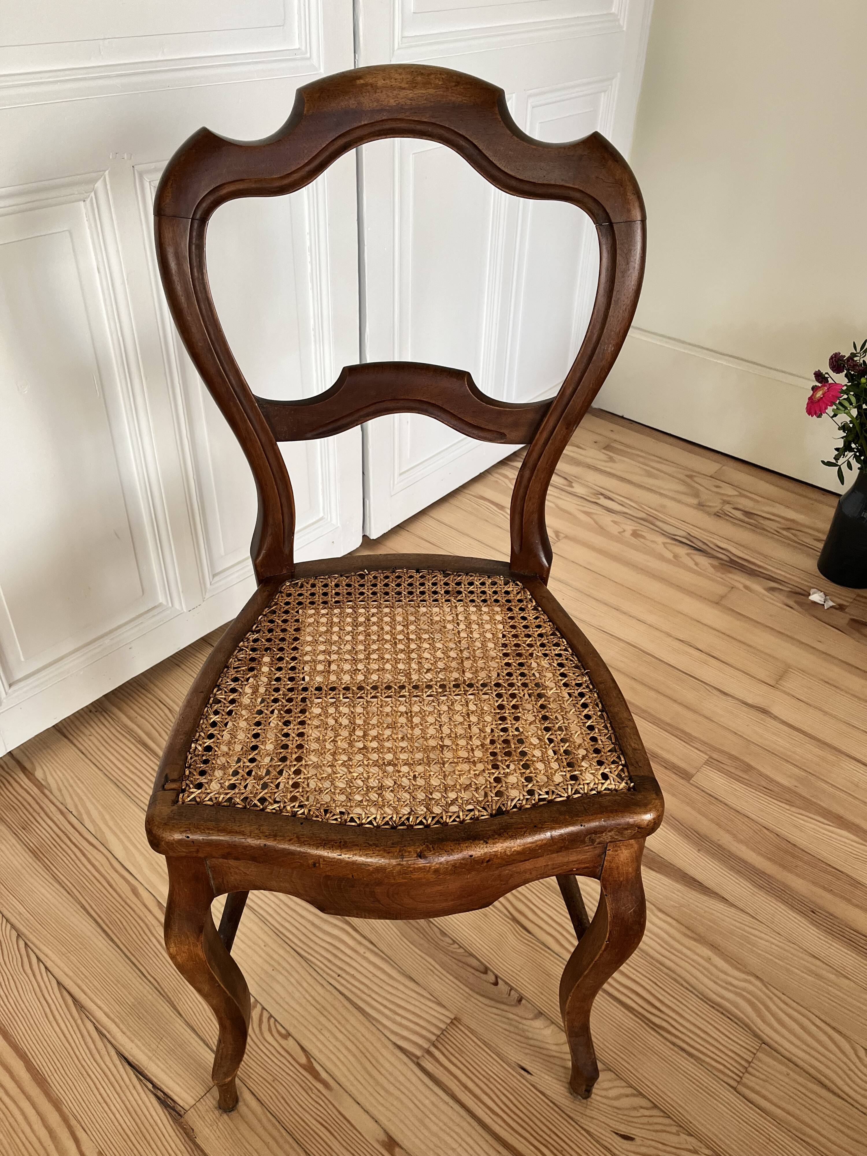 Chaises style Louis XV en bois et cannage