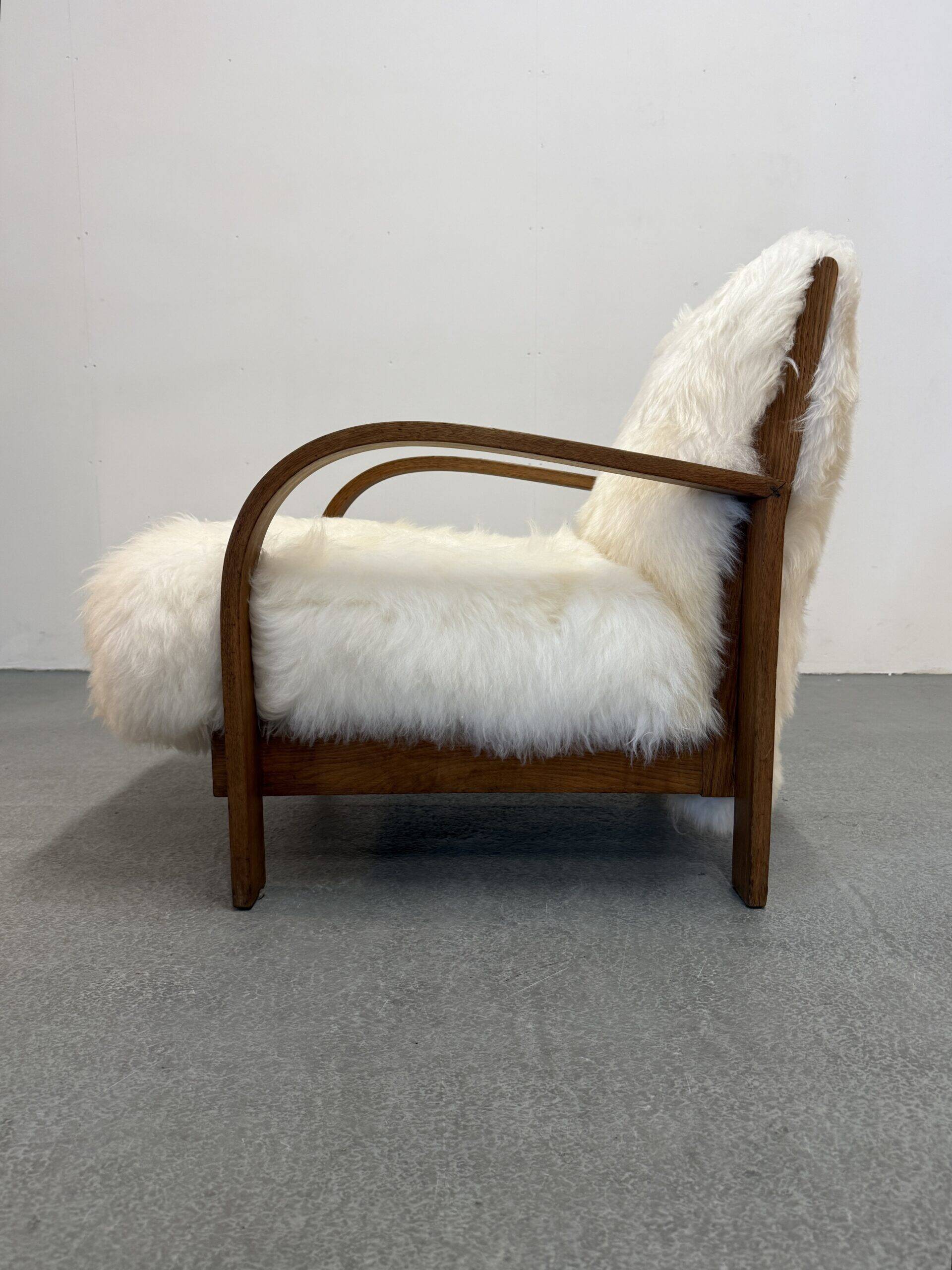 Fauteuils en peau de mouton Art Déco