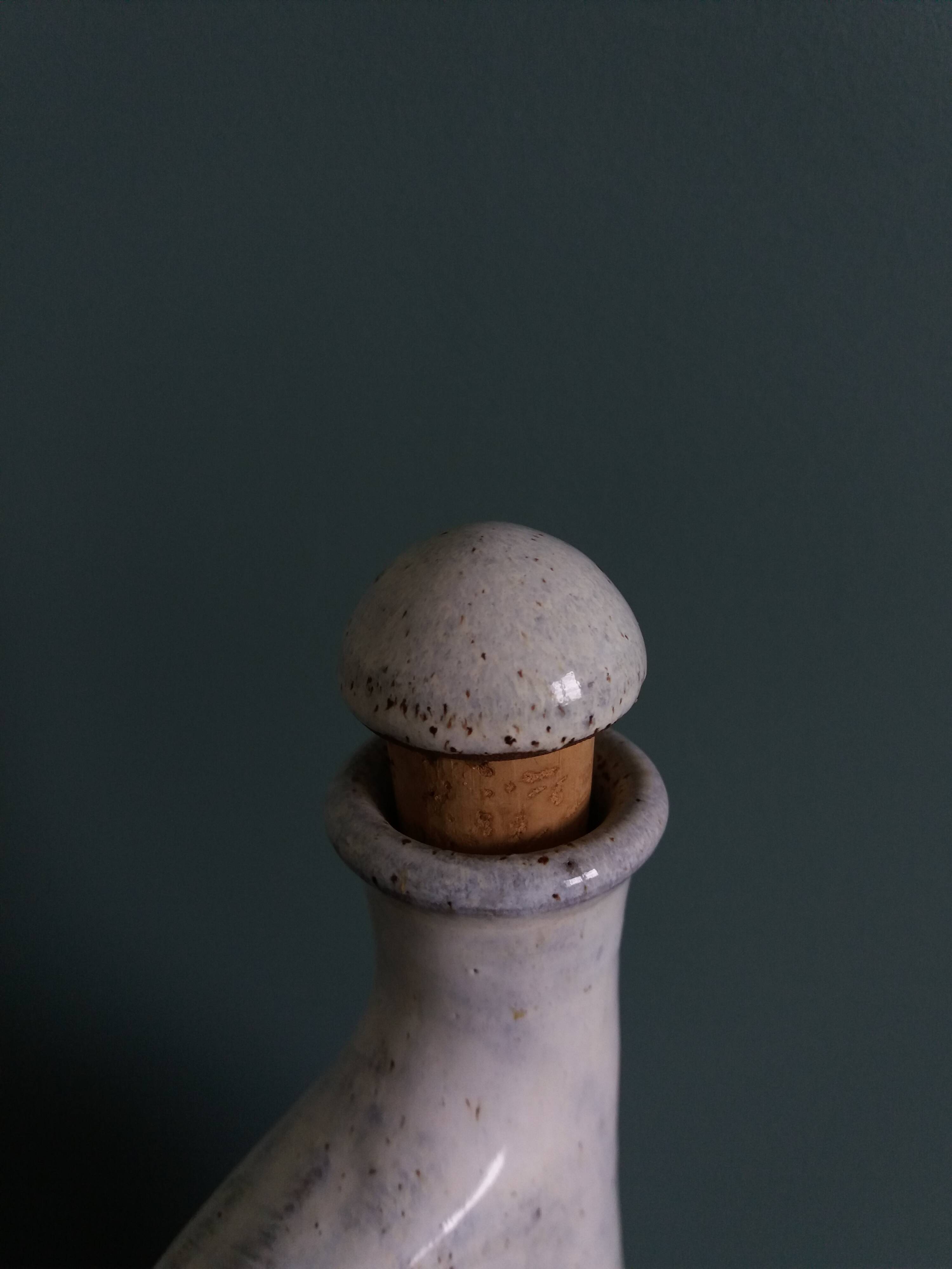 Pichet signé Colotte à Combret