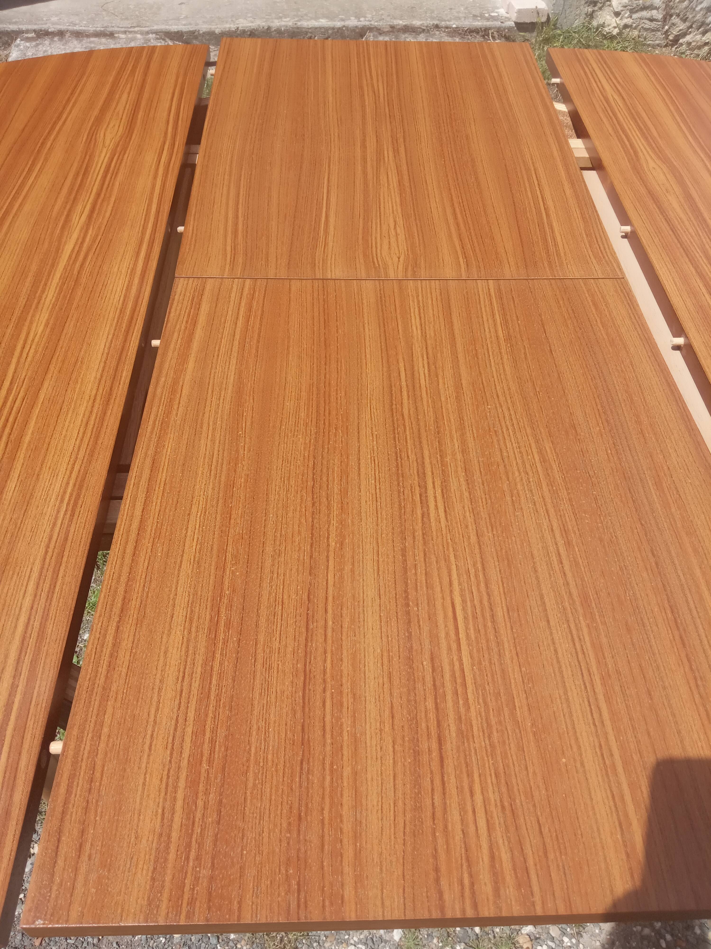 Vintage 50's table and chairs set