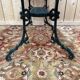 Table de jardin en fer peint style Art Nouveau