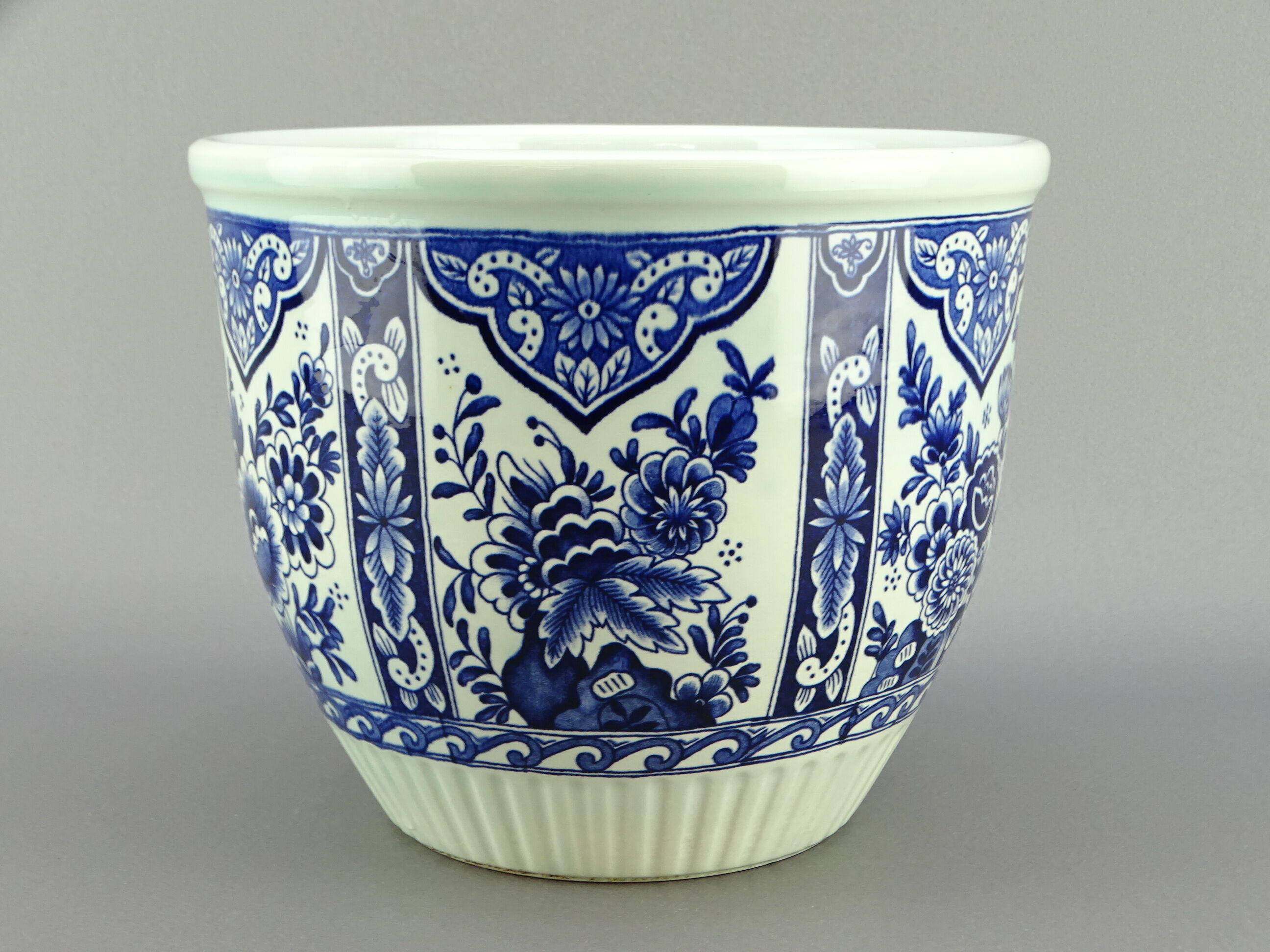 Delft Boch Royal Sphinx earthenware pot cache