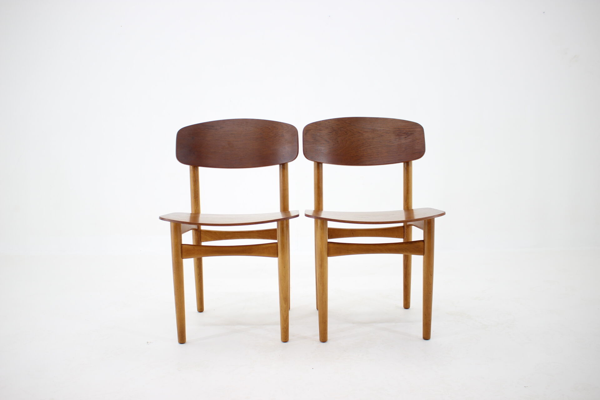 1960s Børge Mogensen Model 122 Oak and Teak Dining Chairs for Søborg Møbelfabric, Denmark