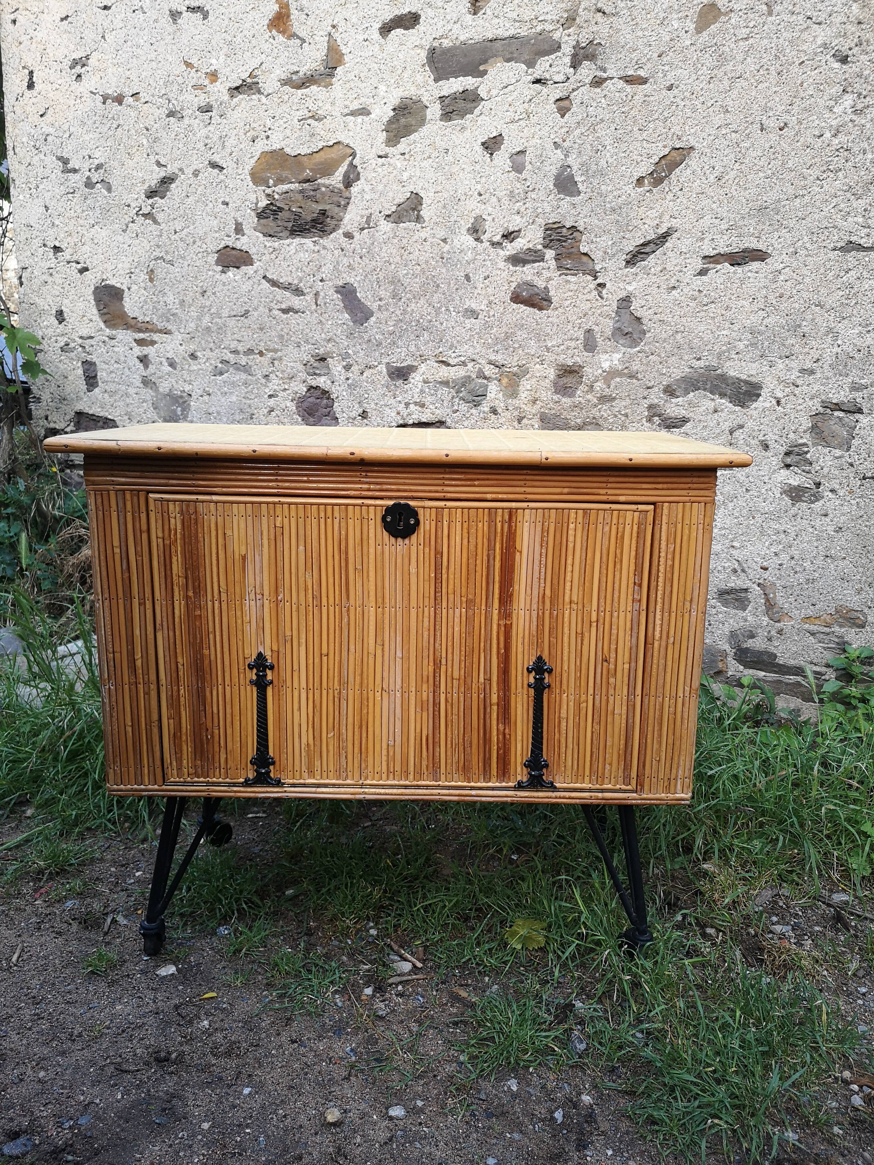 Bar vintage rotin