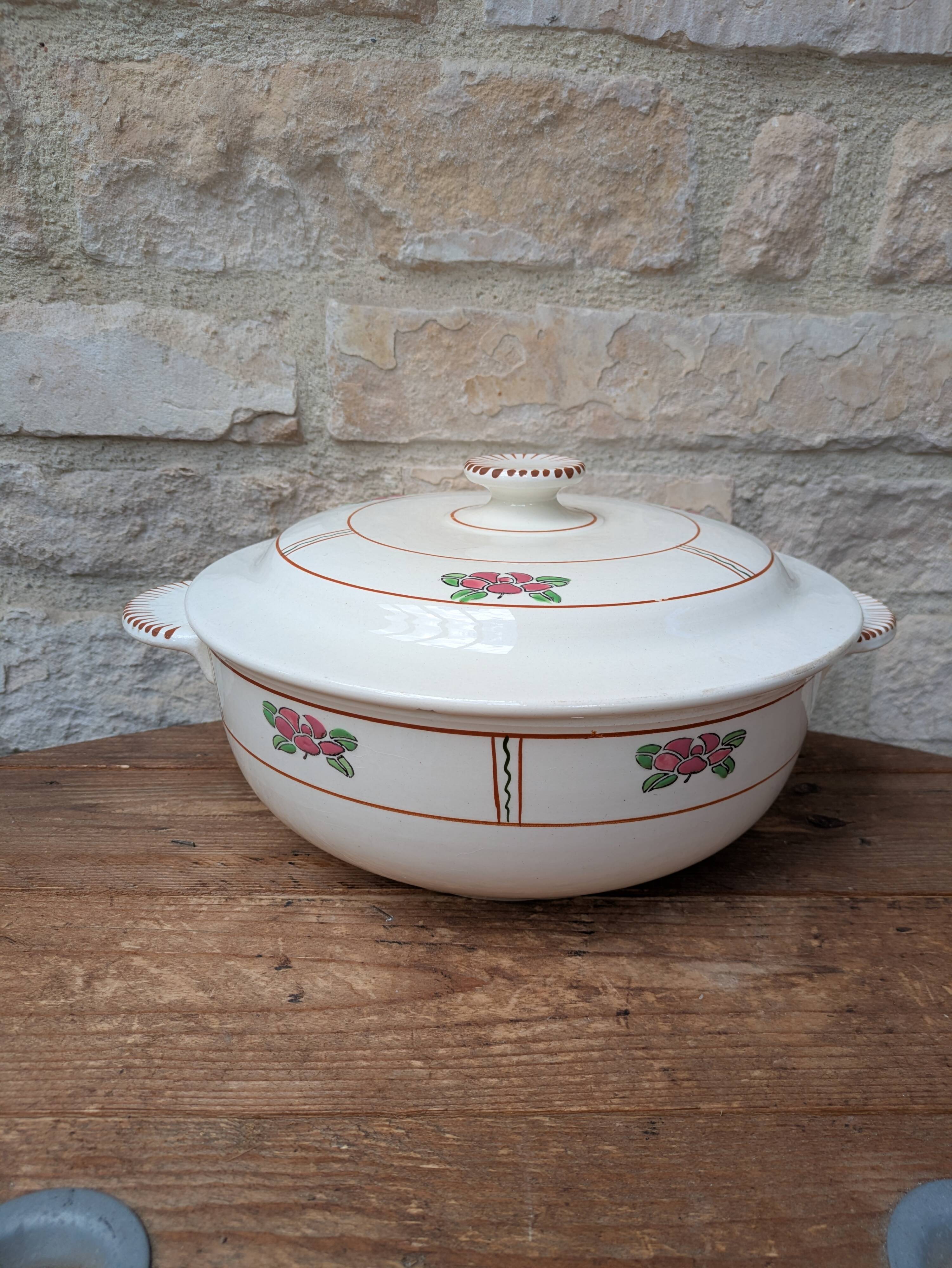Soup tureen with lid in Salins ironstone model Nénuphar 25.5cm