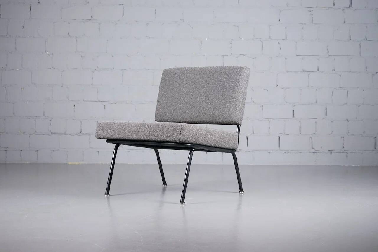 Model 31 easy chair by Florence Knoll for Knoll International (grey)