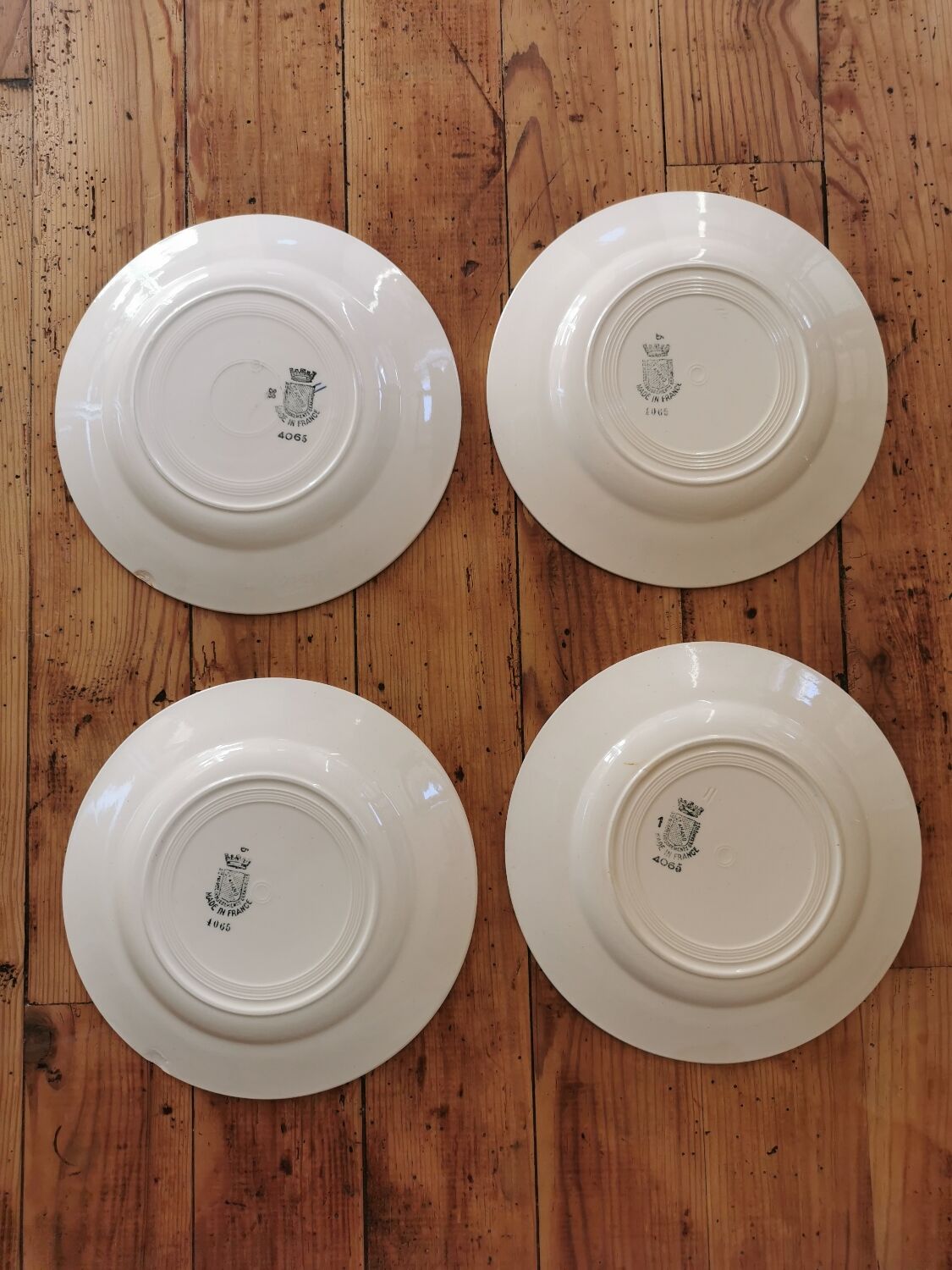 Old St Amand flat plates, blue roses