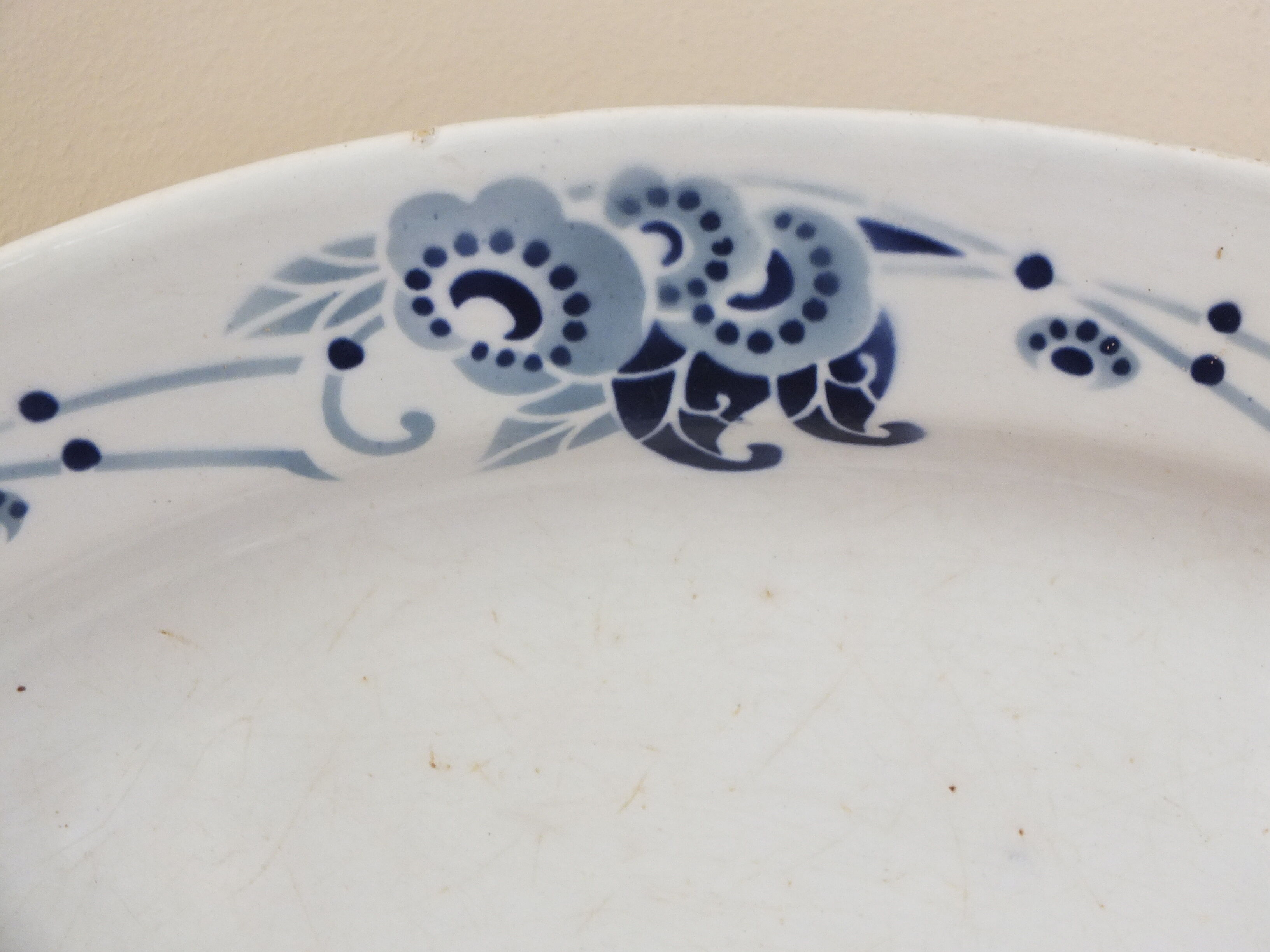 Oval dish Moulin des Loups service Villette en Terre de Fer