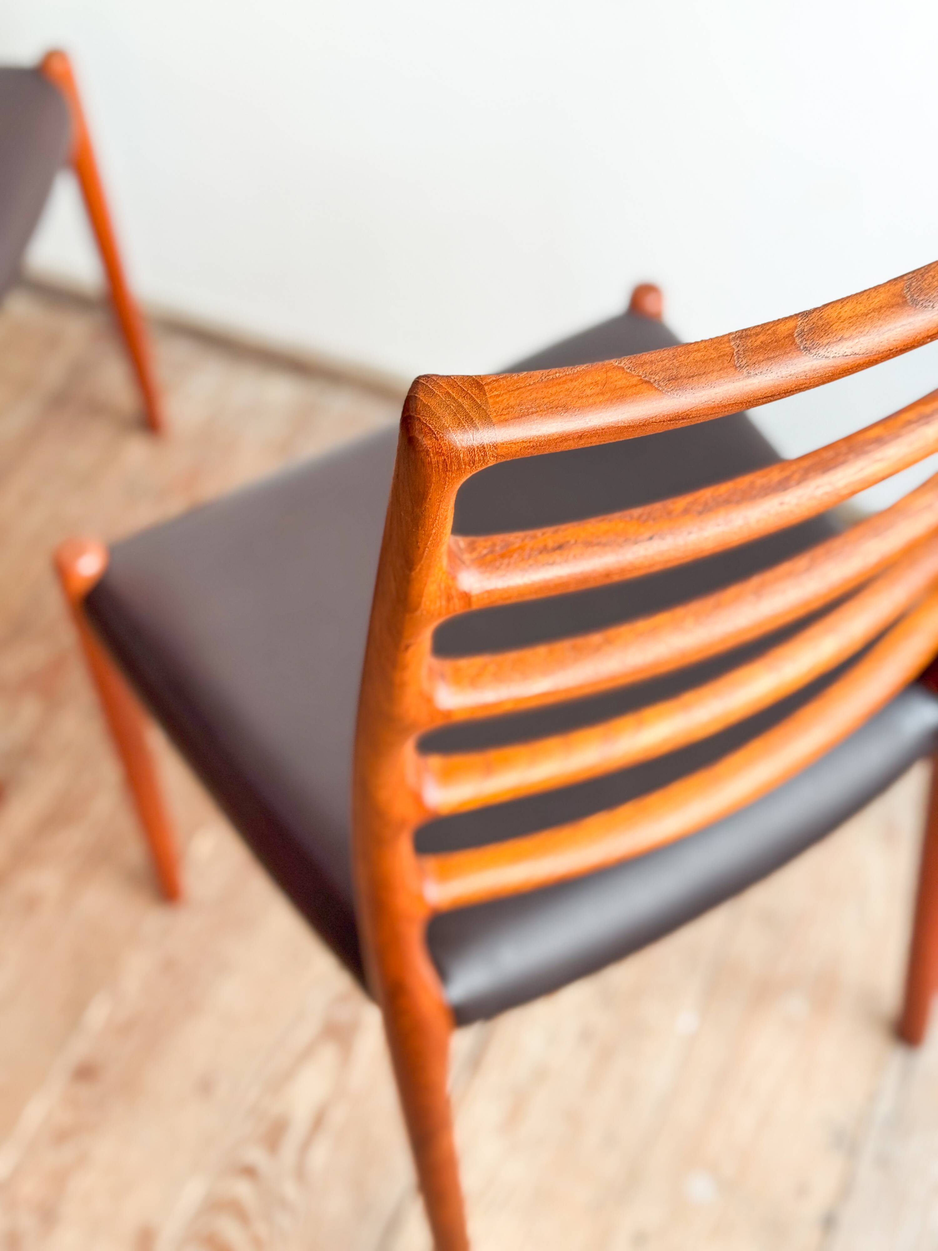 Ensemble de 6 chaises modèle 82 en teck par Niels O. Møller, Danemark