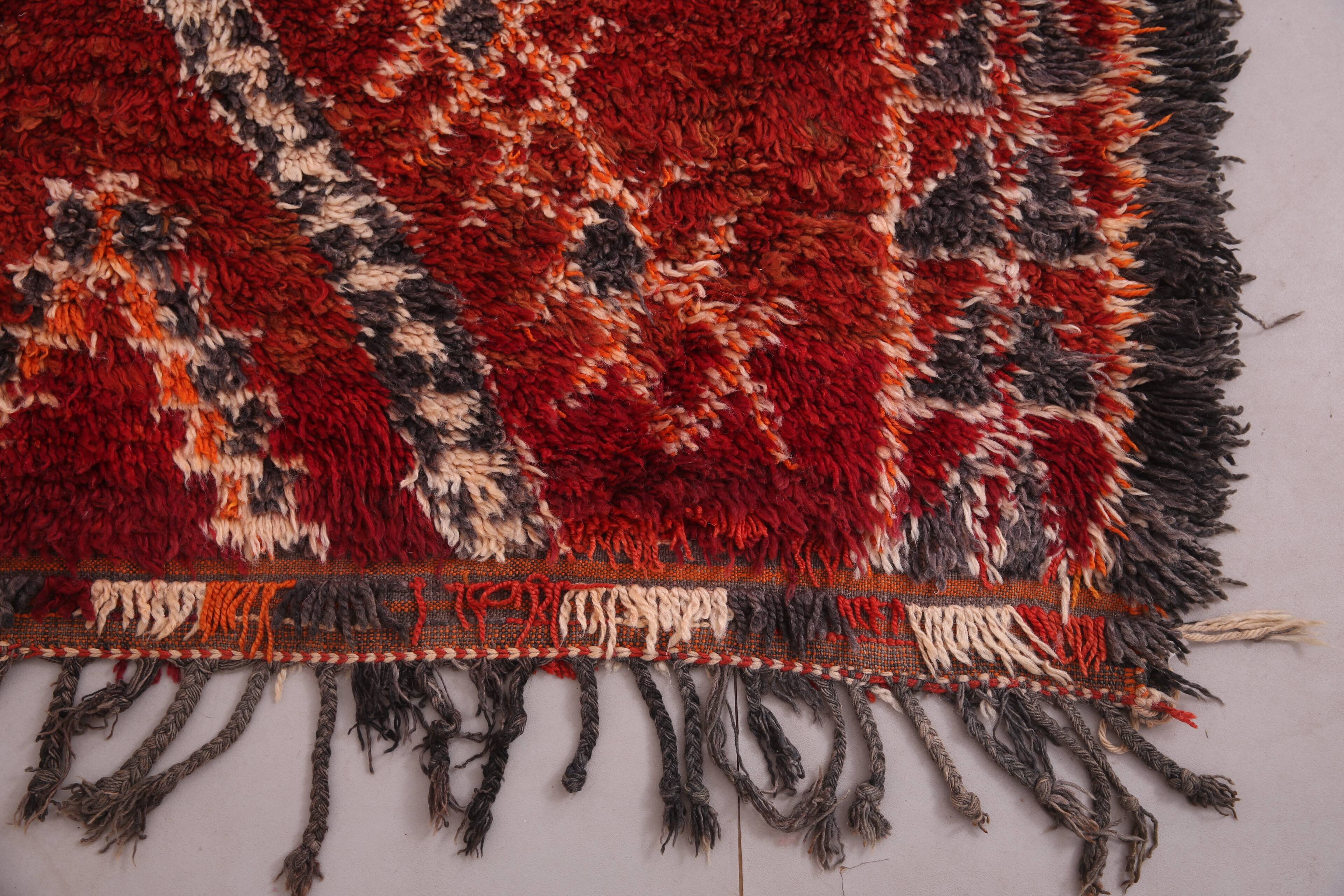 Tapis marocain vintage rouge 220 x 356 cm - Tapis en laine berbère rare - Tapis fait main