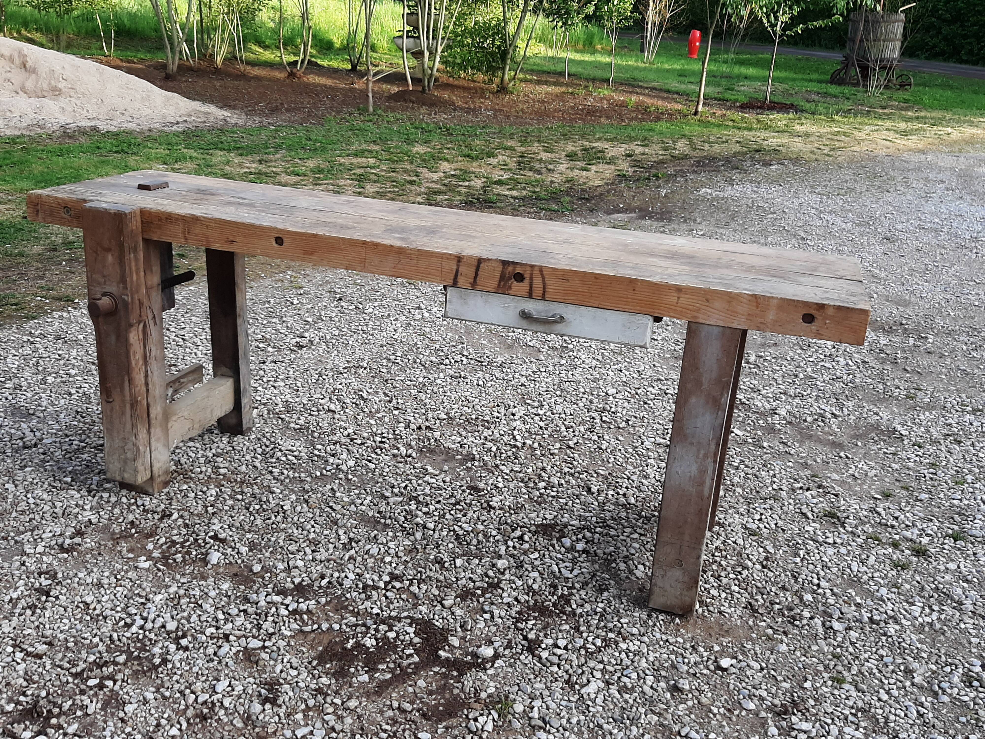 Old carpenter's establishment 1 drawers