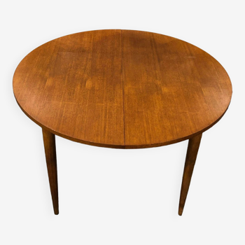 Scandinavian extendable teak table 1970s