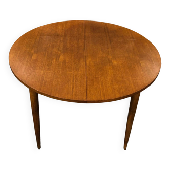 Scandinavian extendable teak table 1970s