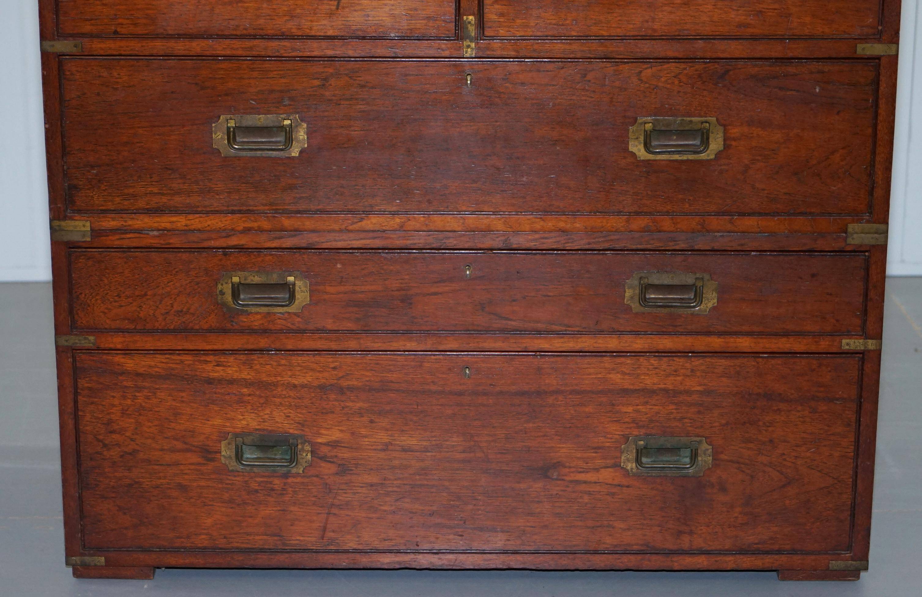 Commode de campagne estampillée Army & Navy C.S.L avec bureau rabattable