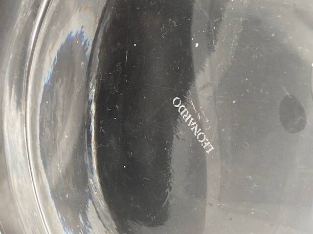 Decanter with "funnel" spout