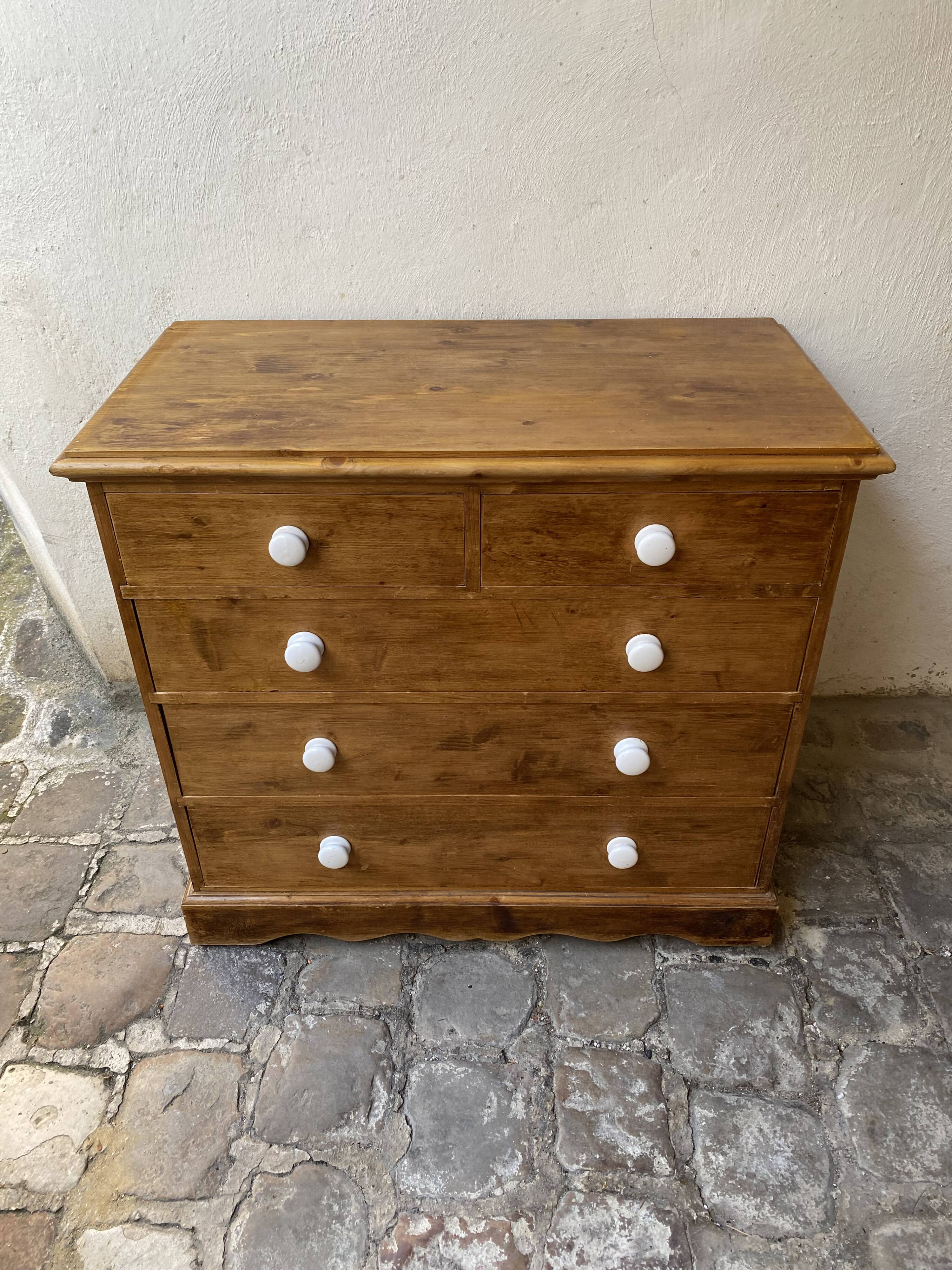 Solid natural pine chest of drawers with 5 drawers