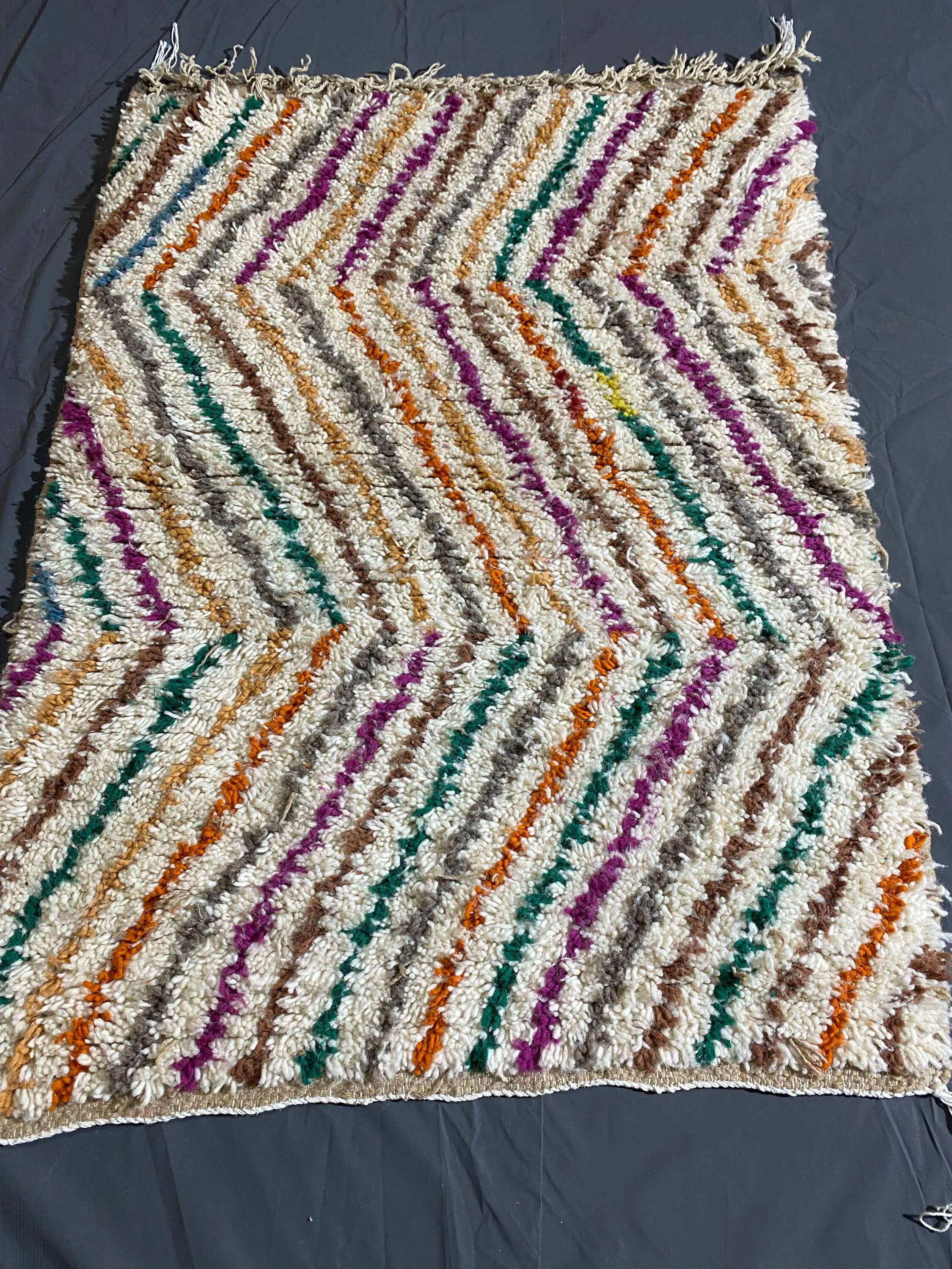 Natural wool rug 2.5 x 1.5 m