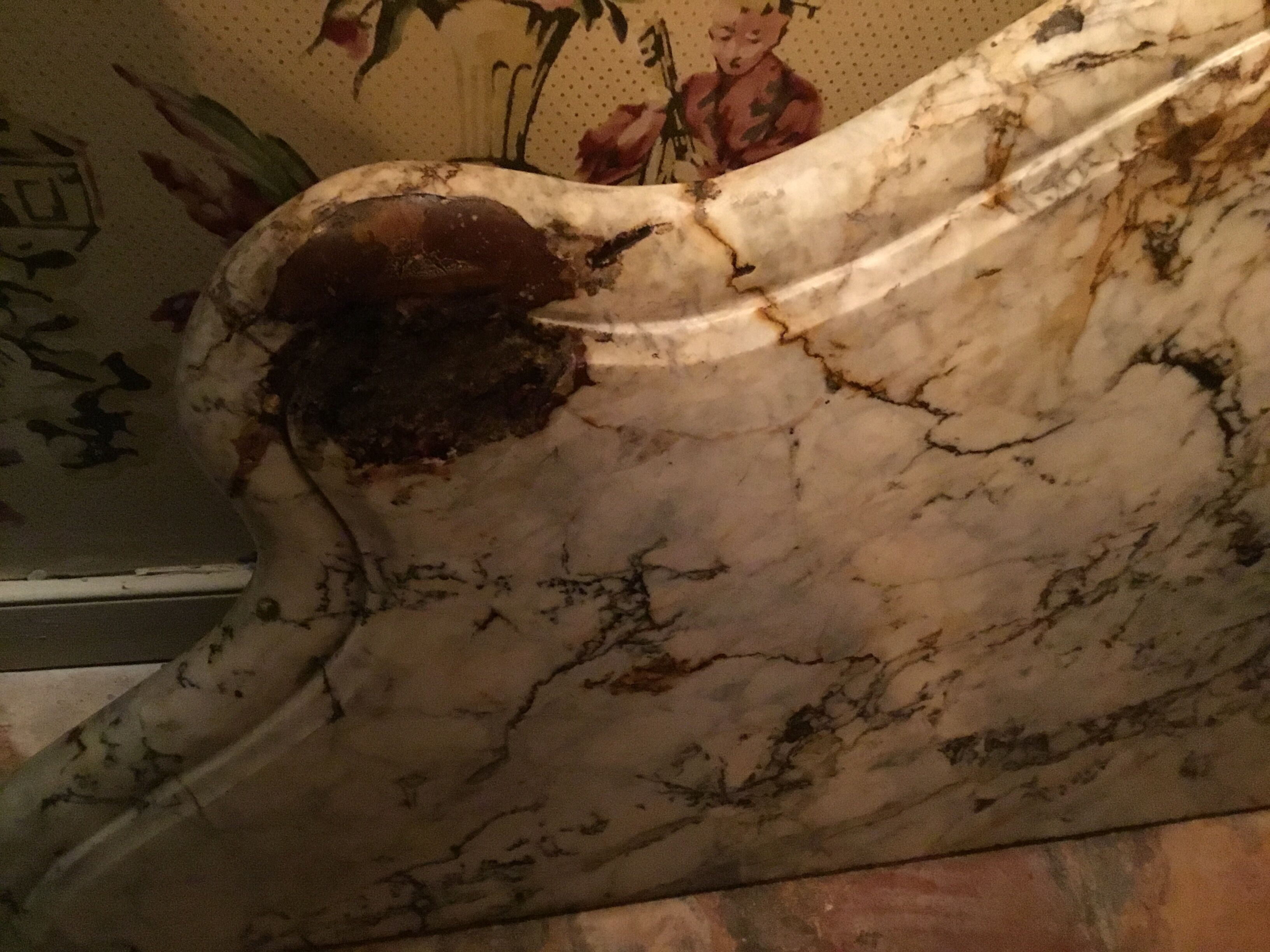 Walnut console style Louis XV marble top, epoque Napoleon III