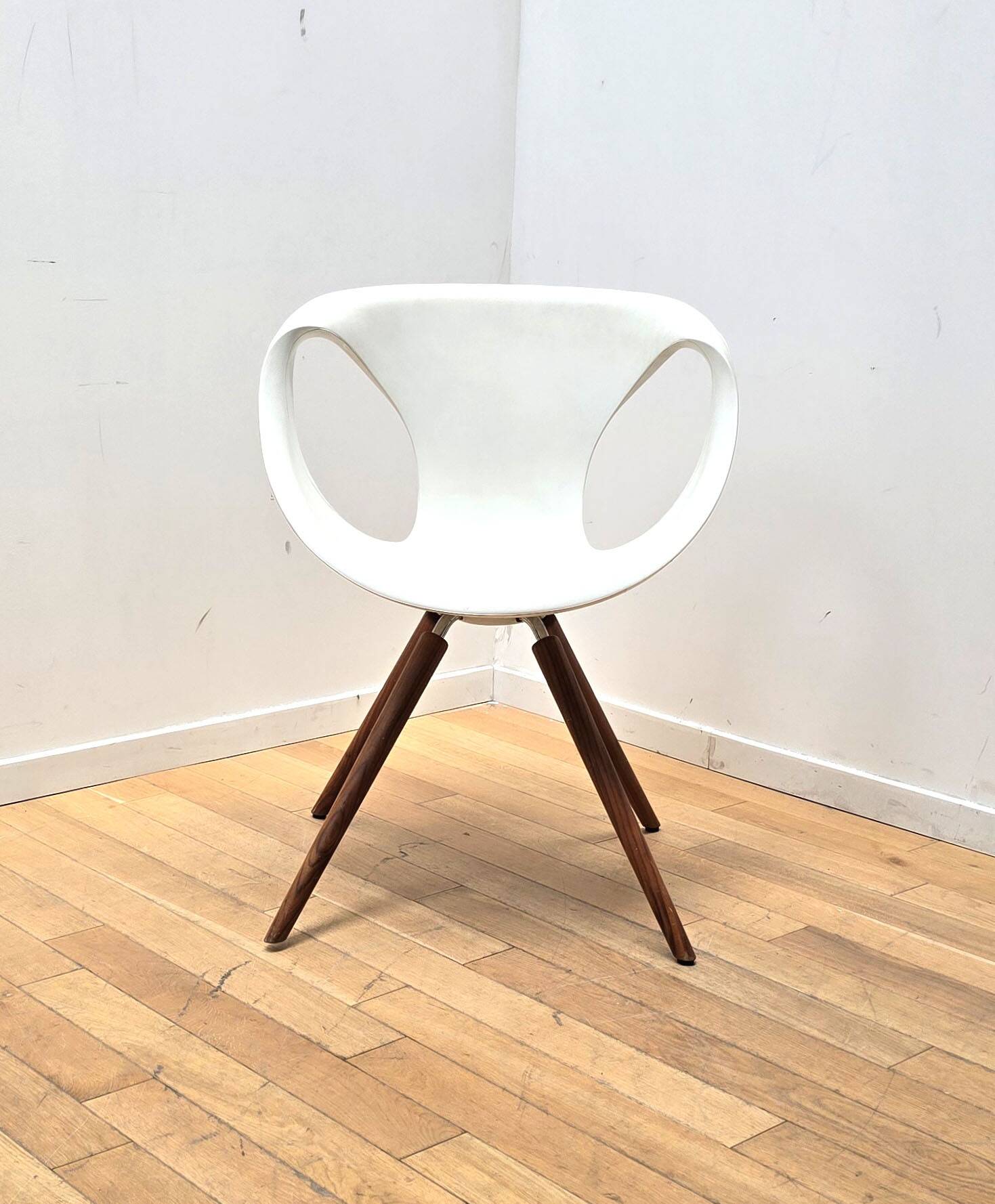 Pair of Up Chairs, Tonon