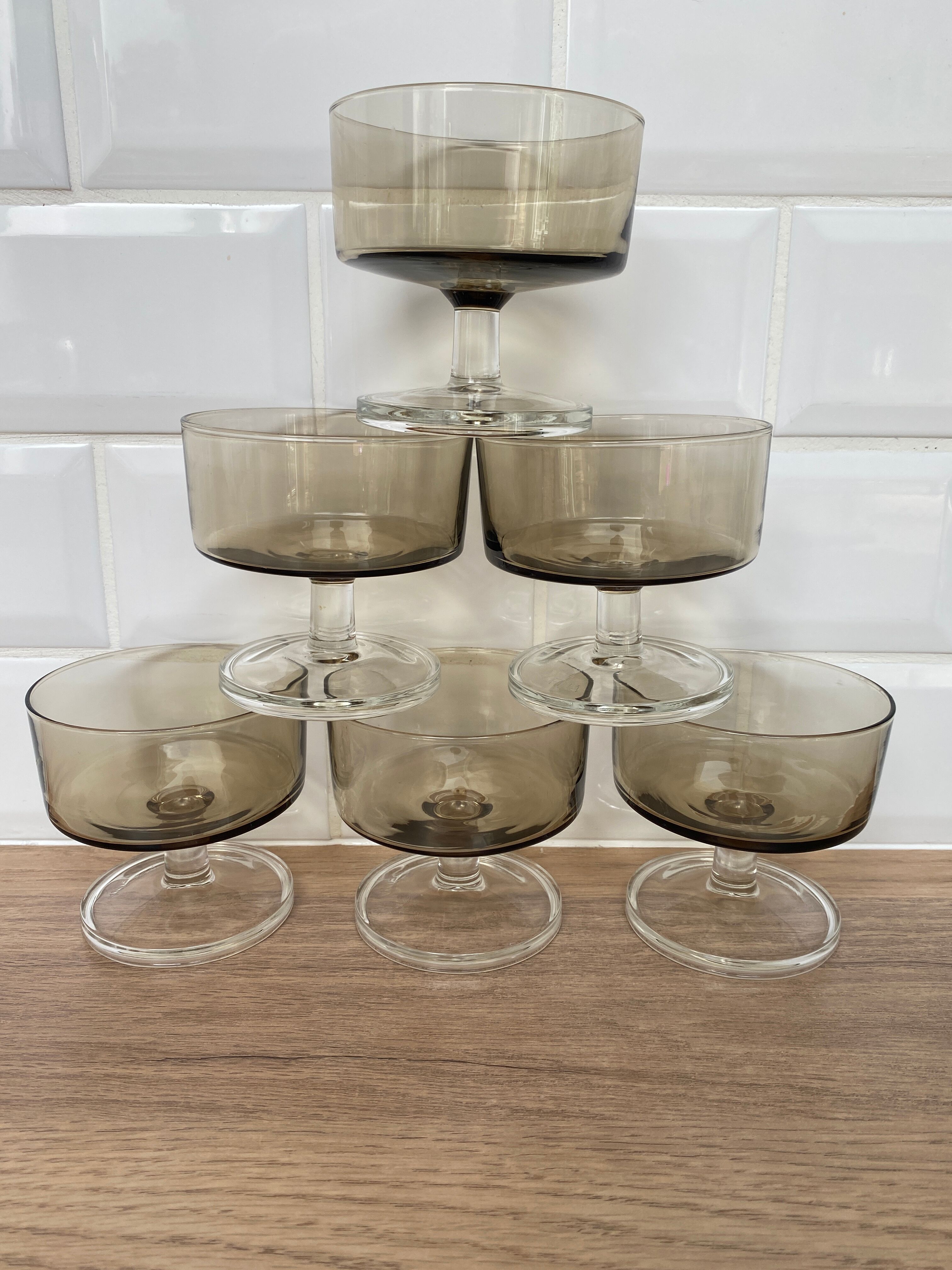 Set of 6 Luminarc champagne glasses
