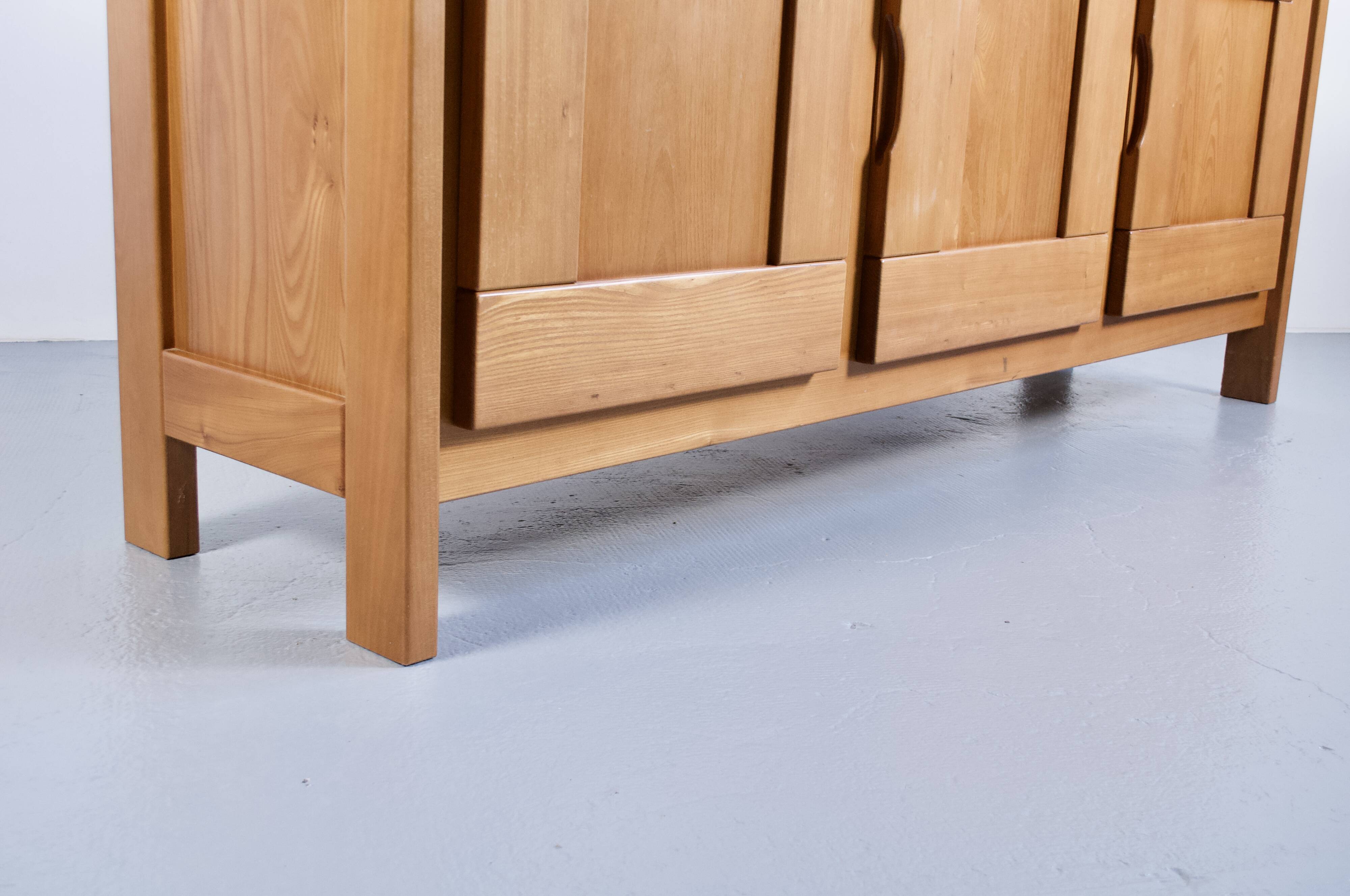 ENFILADE OAK HOUSE REGAIN 1980s