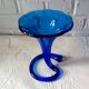 Vase trompette en verre bleu cobalt soufflé