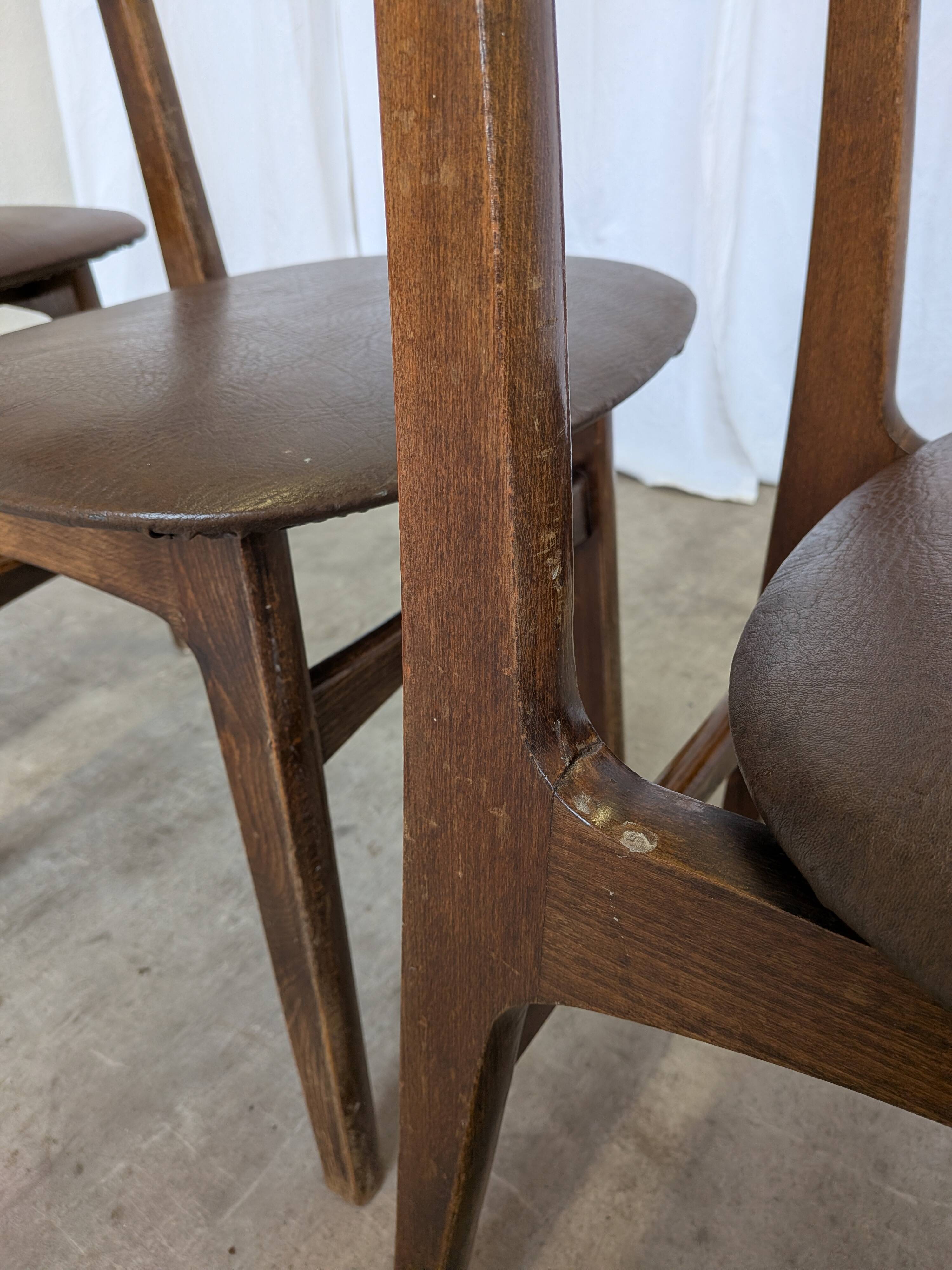 Set of 3 Vintage Wooden Dining Chairs with Brown Leather Seats / Mid-Centur