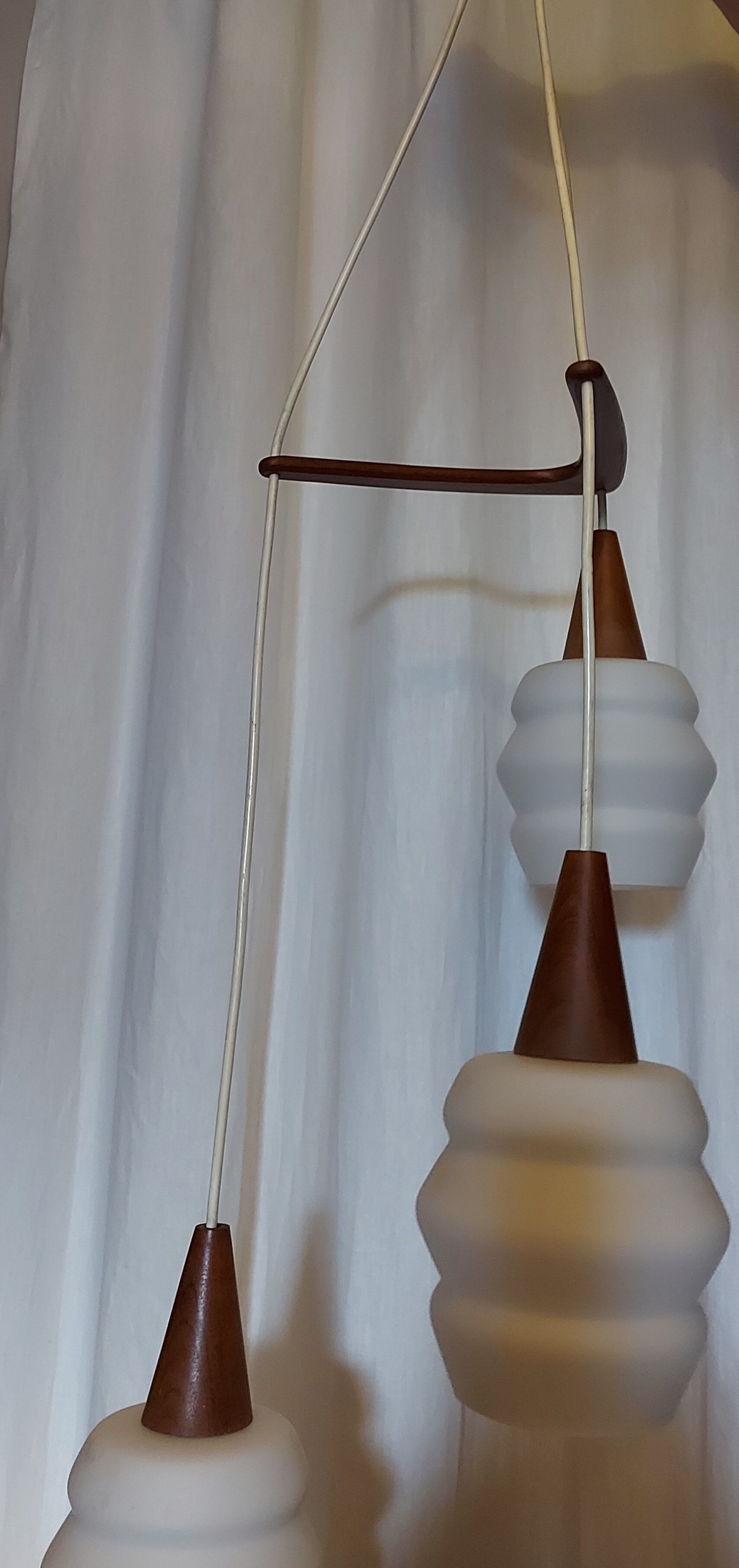 Large suspension boomerang teak , Philips design Louis Kalff ( 114 cm )