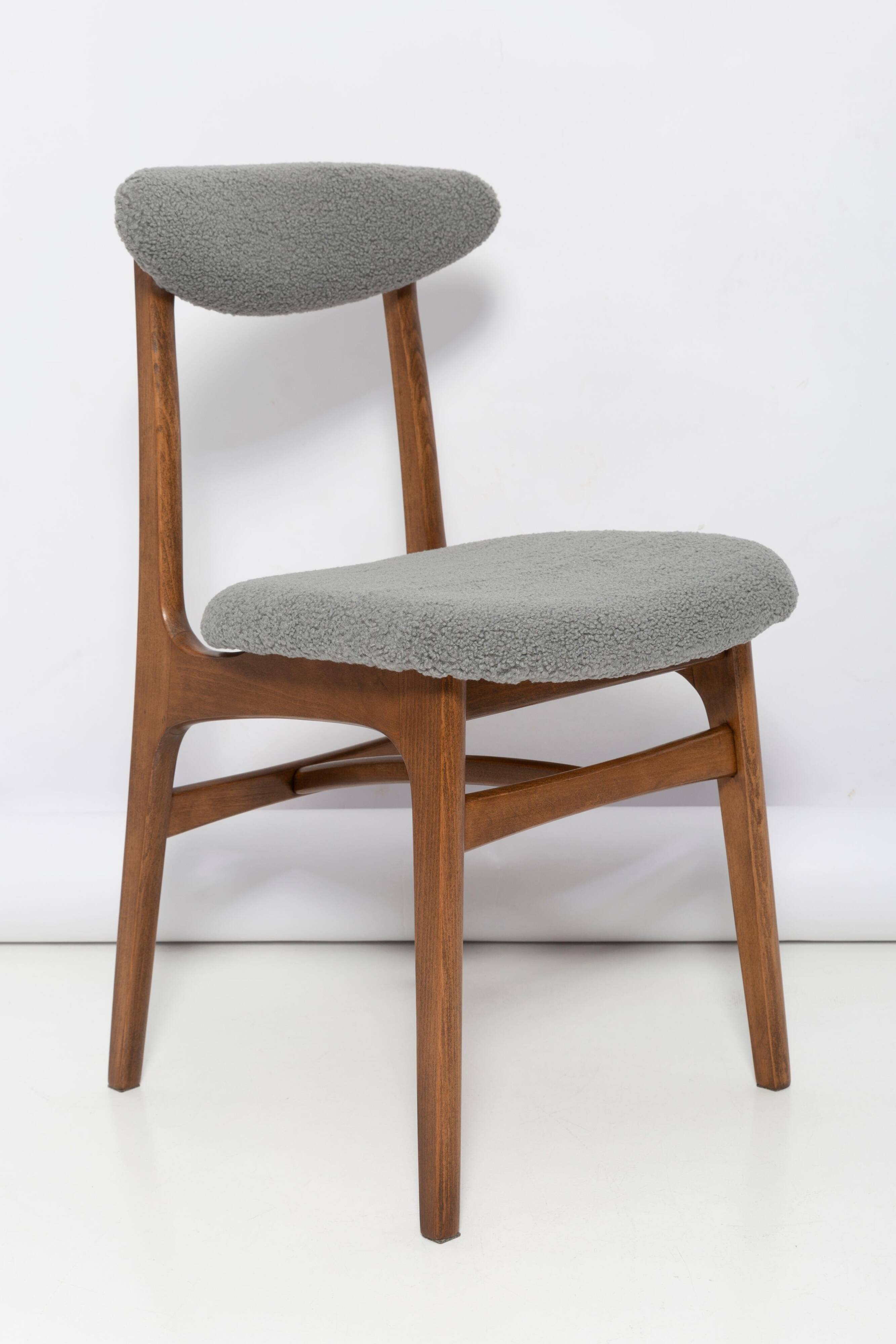 Mid-century boucle armchair in grey designed by Rajmund Hałas, Poland, 1960s.