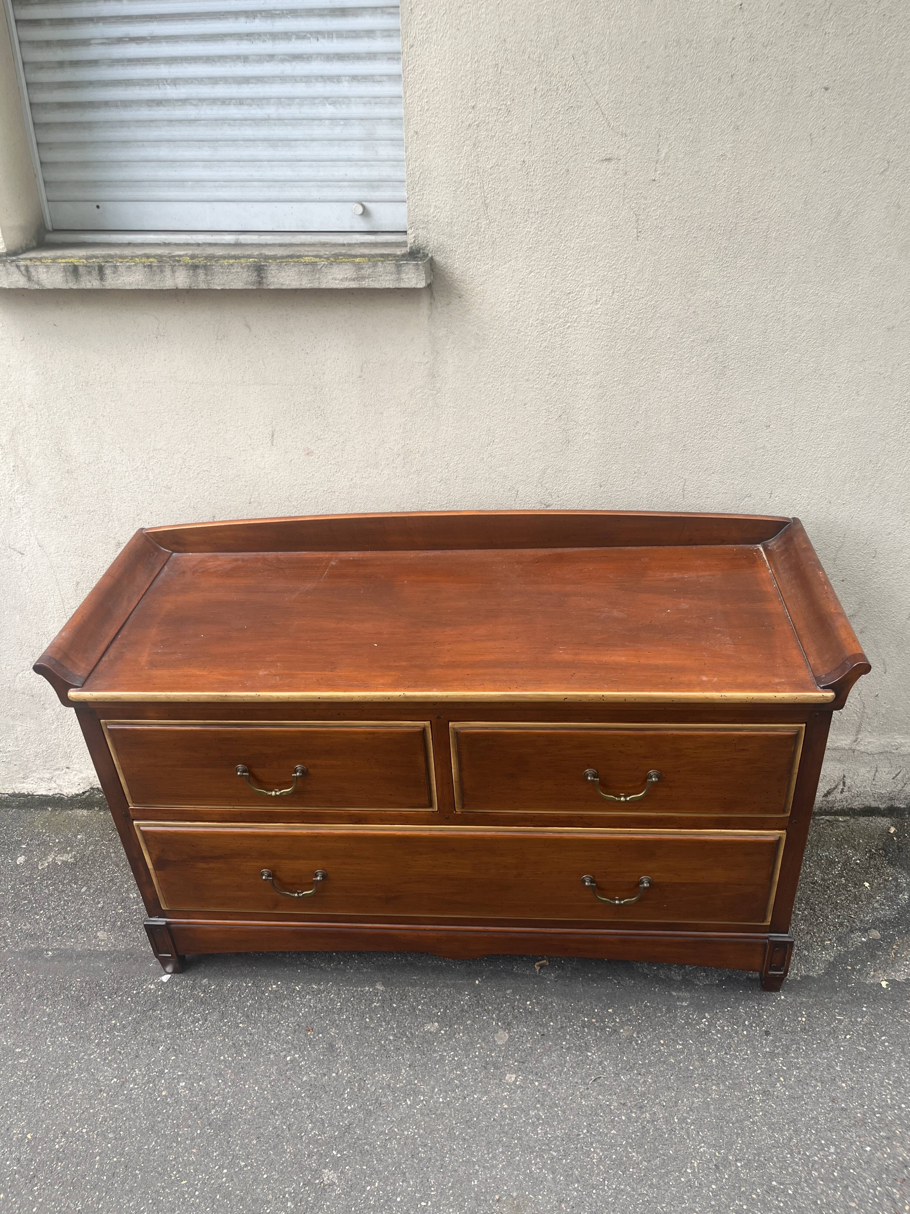 Grande commode en teck trois tiroirs