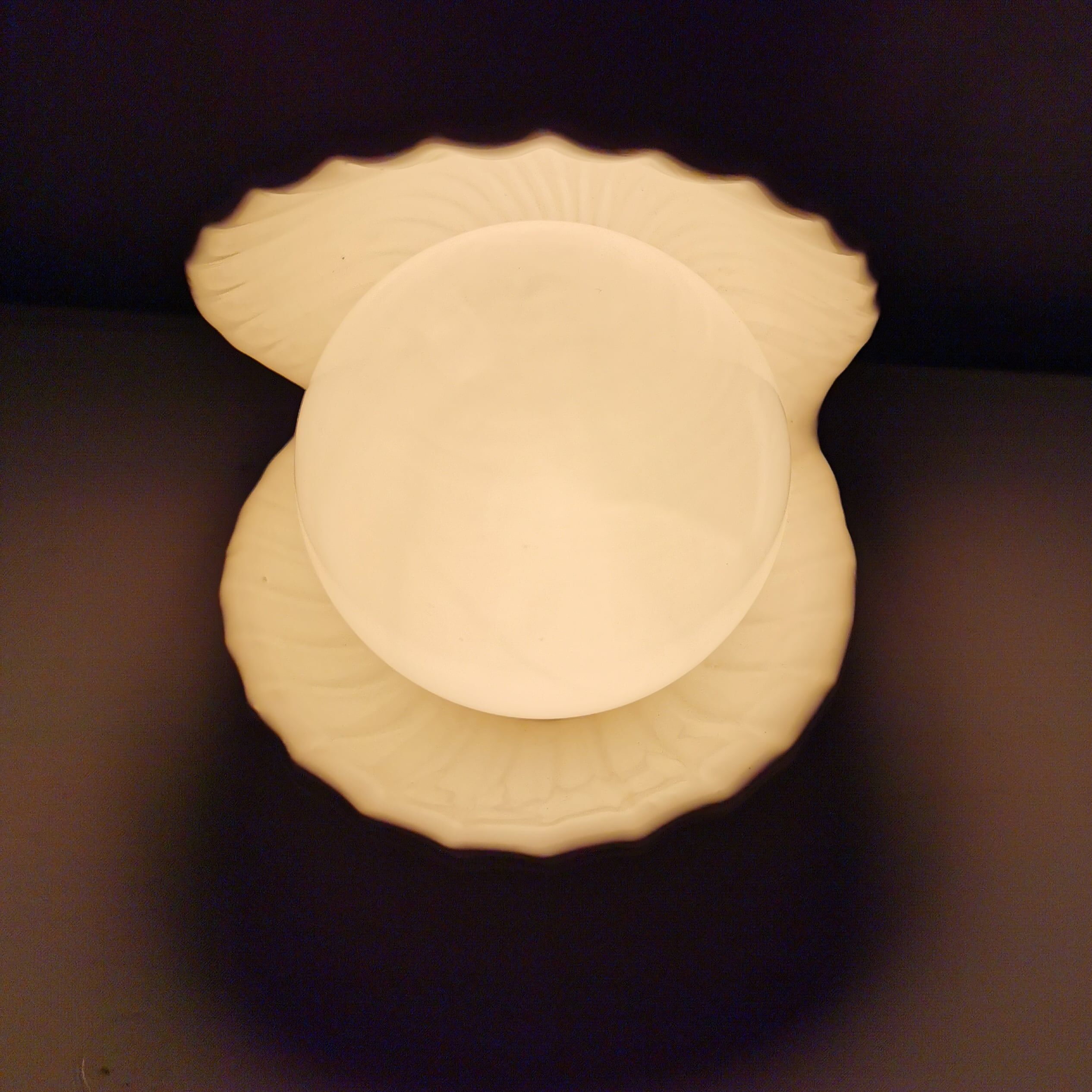 Vintage ceramic table lamp oyster with pearl, from the '80s