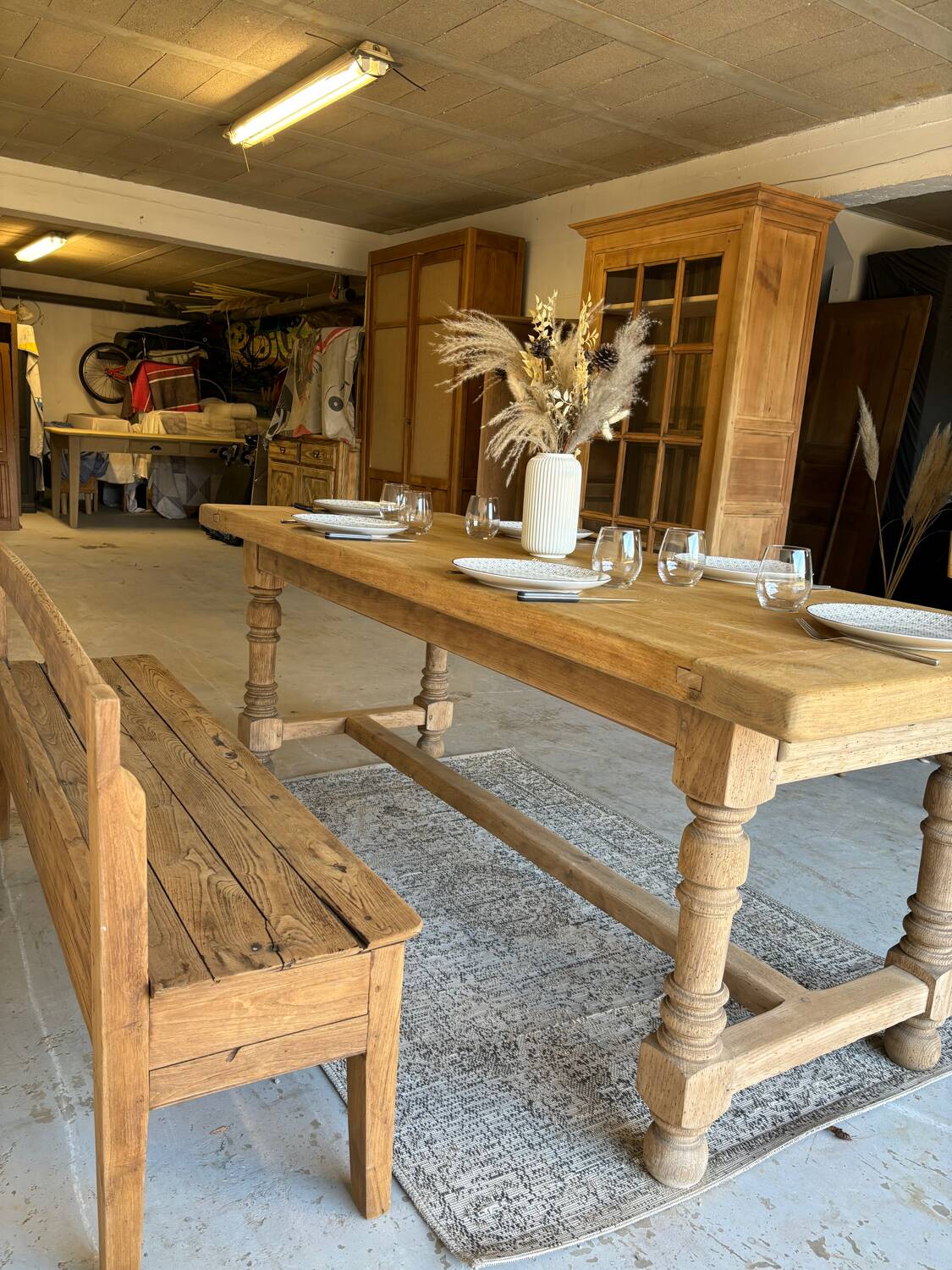 Farm table