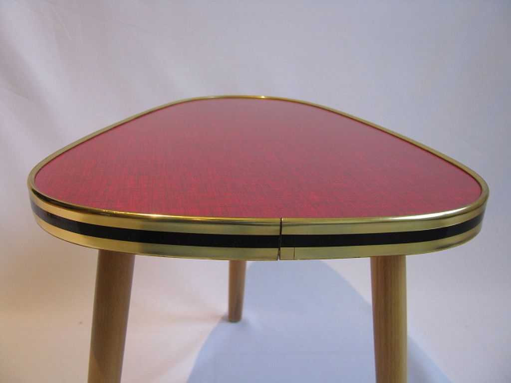 Table d'appoint trépied du milieu du siècle, années 1970