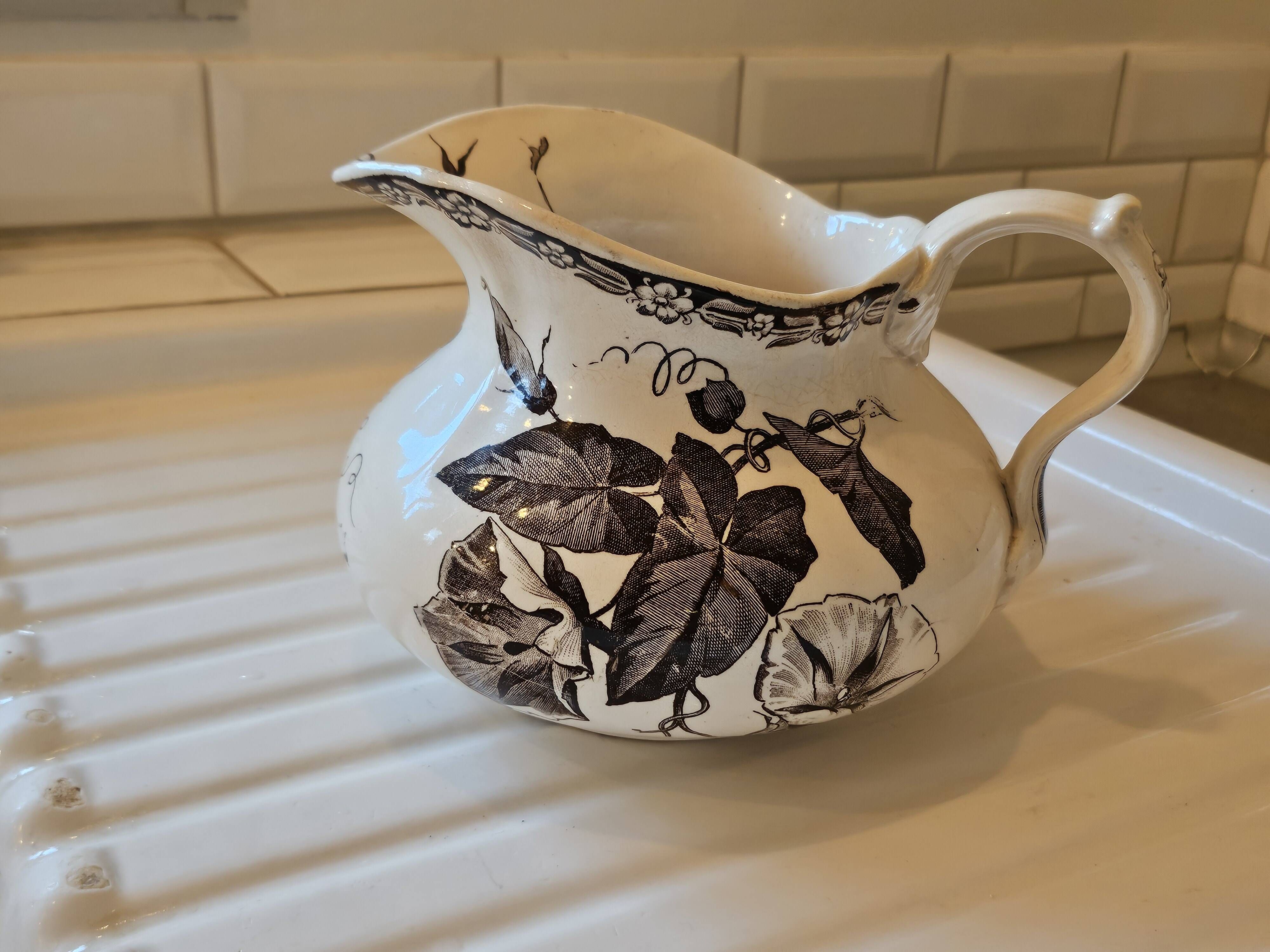 Art Nouveau toilet jug in earthenware "Volubilis"