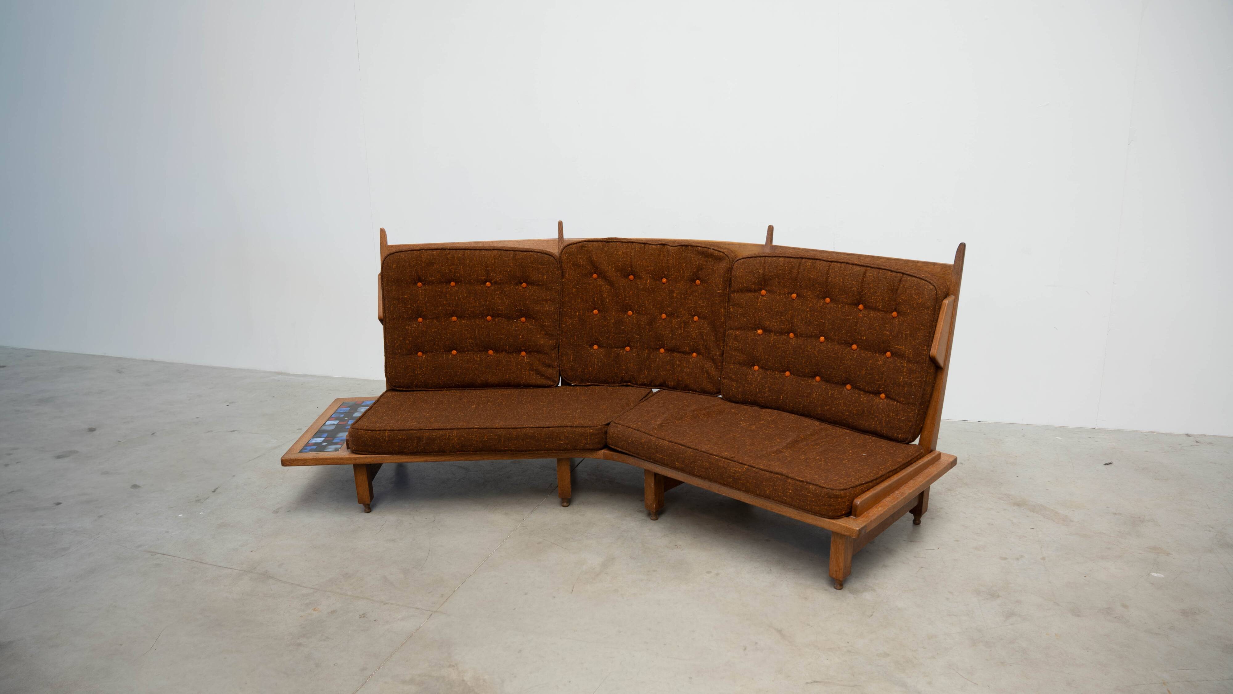 Curved sofa by Guillerme et Chambron for Votre Maison