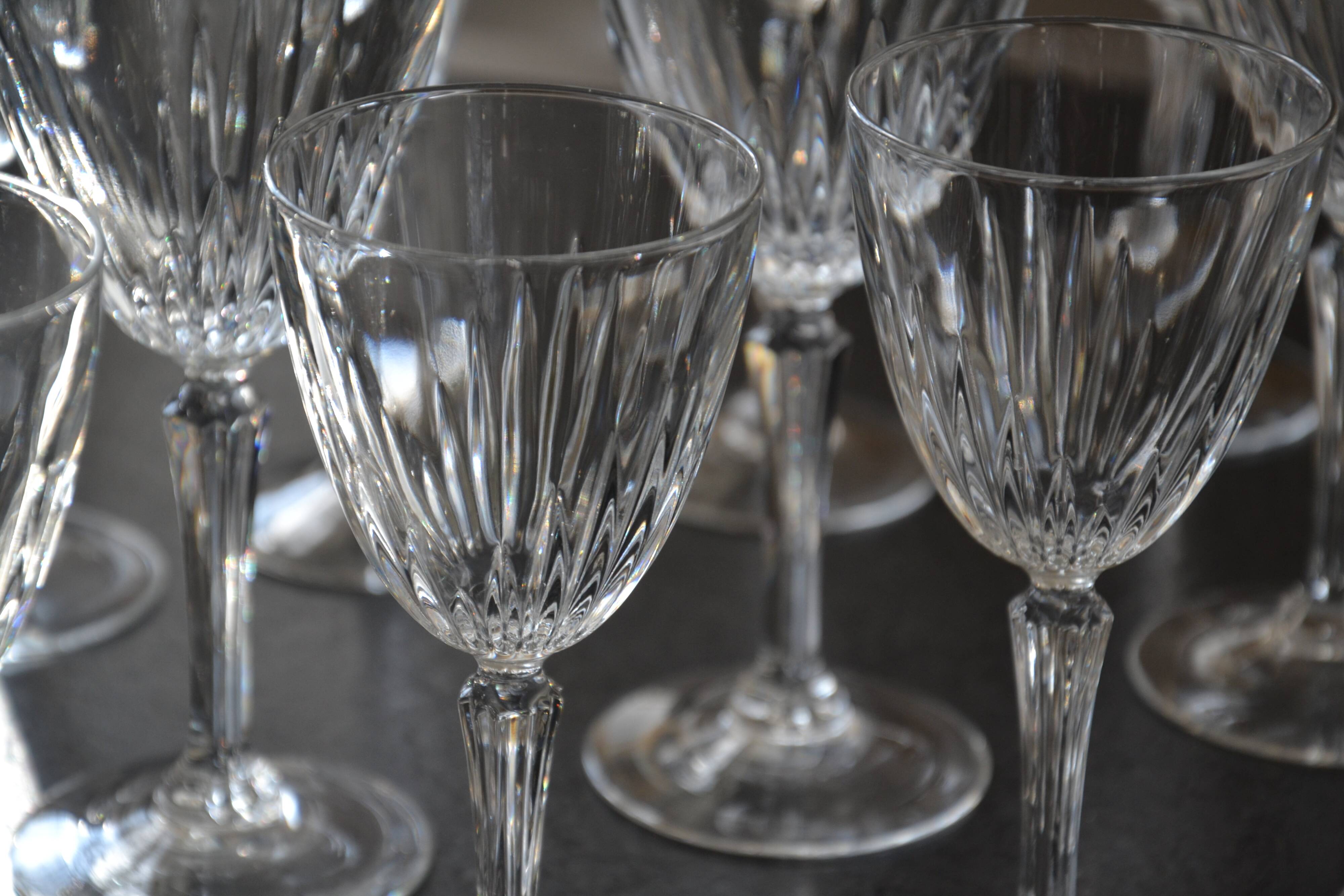 18 stemmed glasses in Arques crystal