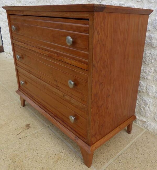 Commode ancienne post art déco  vers 1940 en bois massif pin dans sa patine