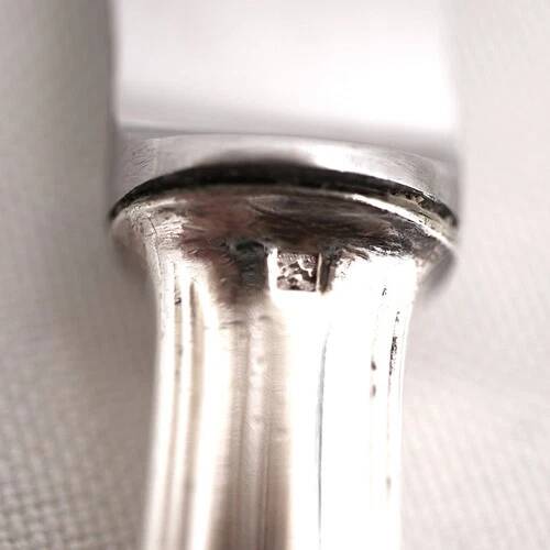 Christofle America, Art Deco 12 silver-plated table knives, excellent condition.