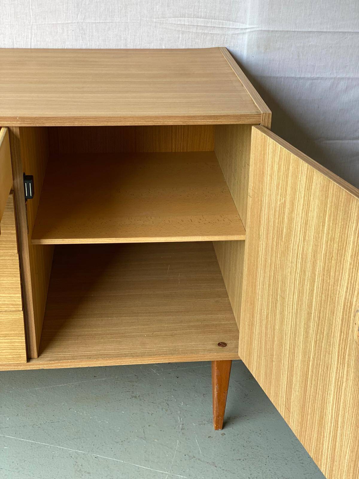 Vintage Mobel chest of drawers sideboard in wood and formica 1960 with 4 drawers