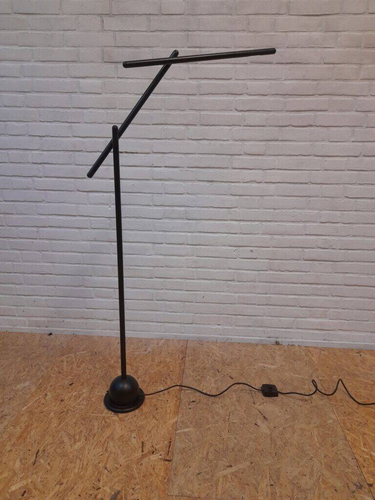 Mira floor lamp Mario Arnaboldi